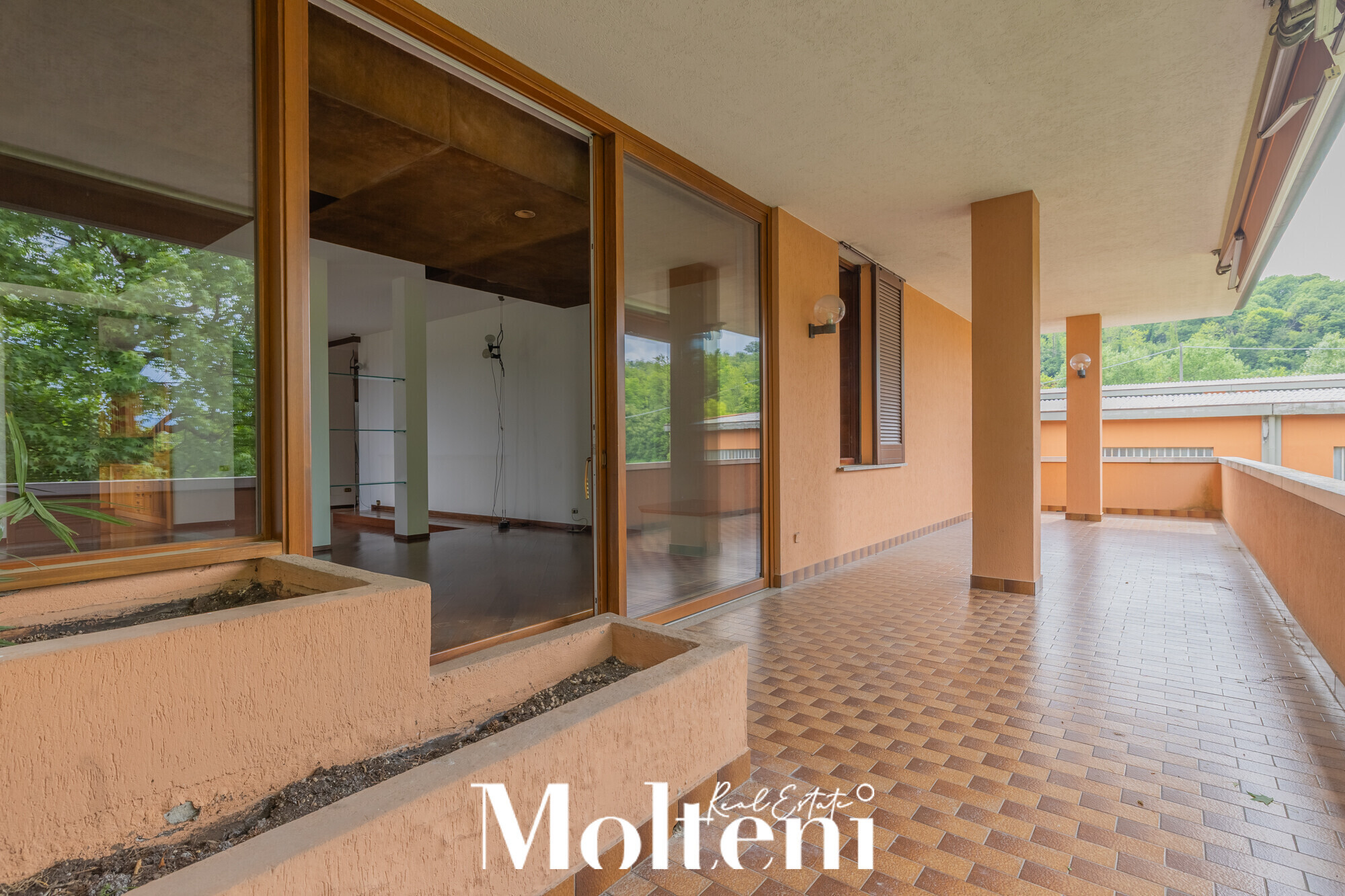 moltenirealestate_garbagnate_monastero_appartamento_apartment_forsale_vendita_terrace_terrazzo_garage_giardino (4)