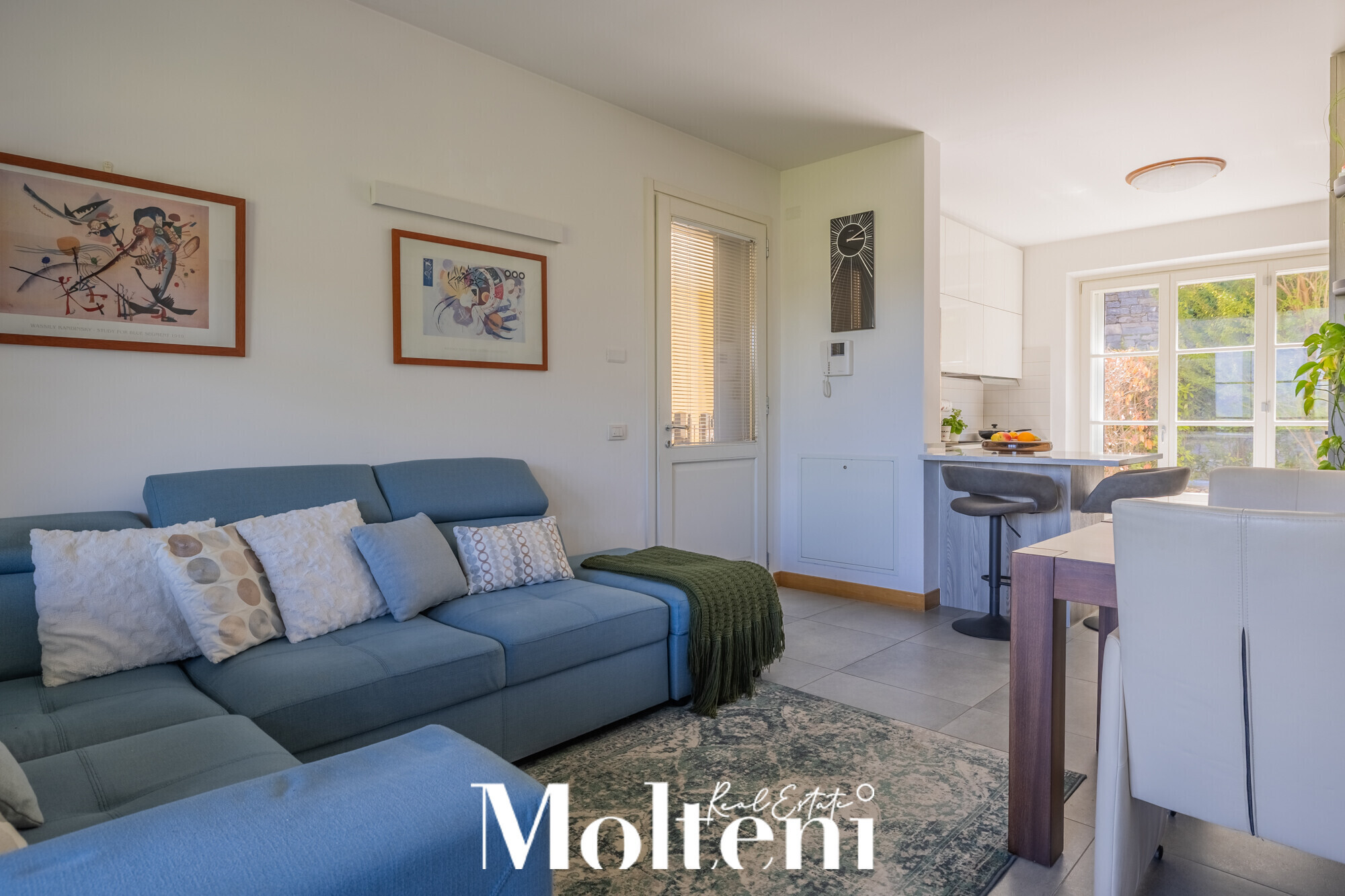 molteni_real_estate_menaggio_ vendita_forsale_appartamento_apartment_giardino-garden-vista-lago-lake-view_garage (11)