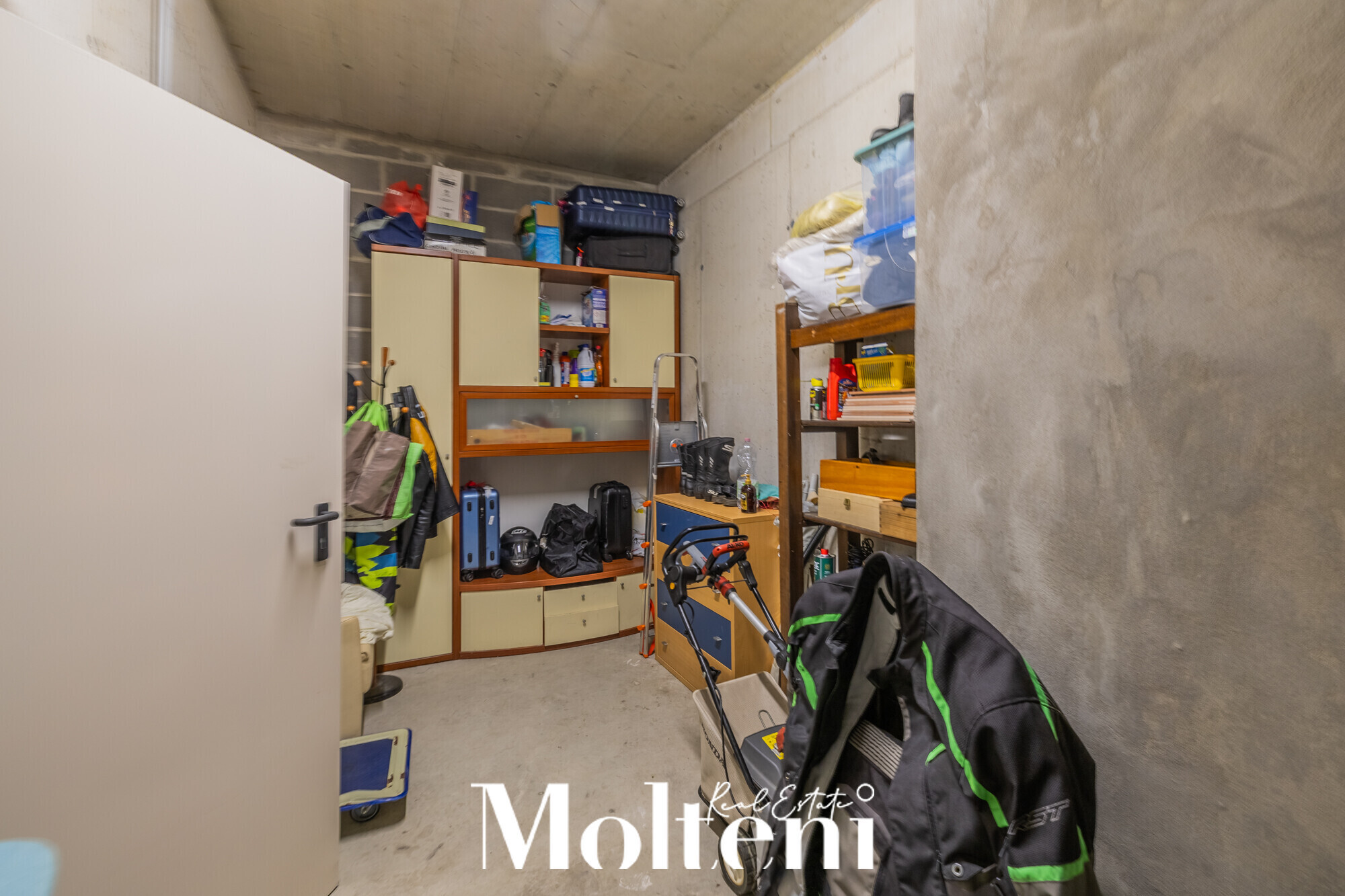 molteni_real_estate_menaggio_ vendita_forsale_appartamento_apartment_giardino-garden-vista-lago-lake-view_garage (33)