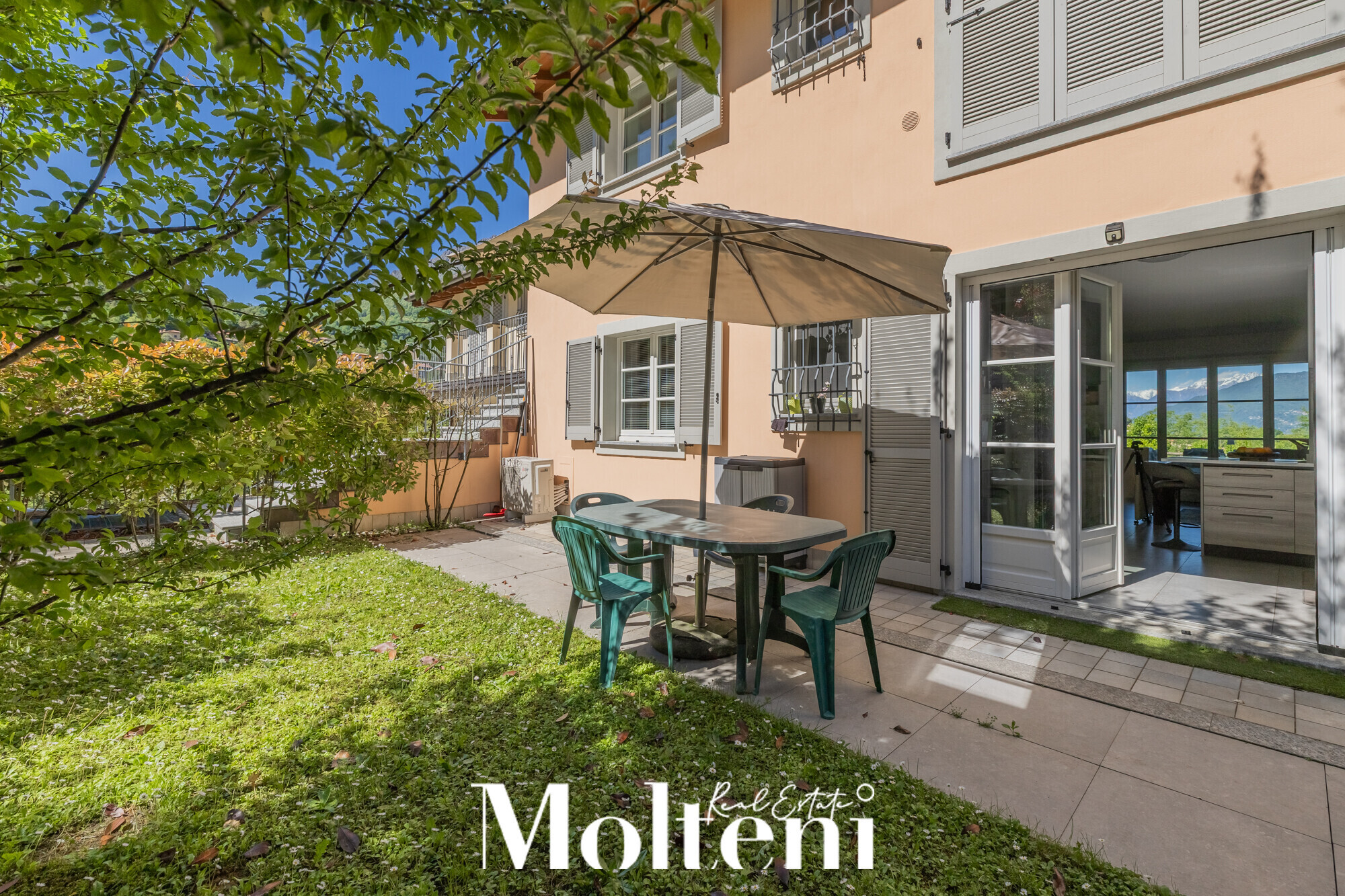 molteni_real_estate_menaggio_ vendita_forsale_appartamento_apartment_giardino-garden-vista-lago-lake-view_garage (17)