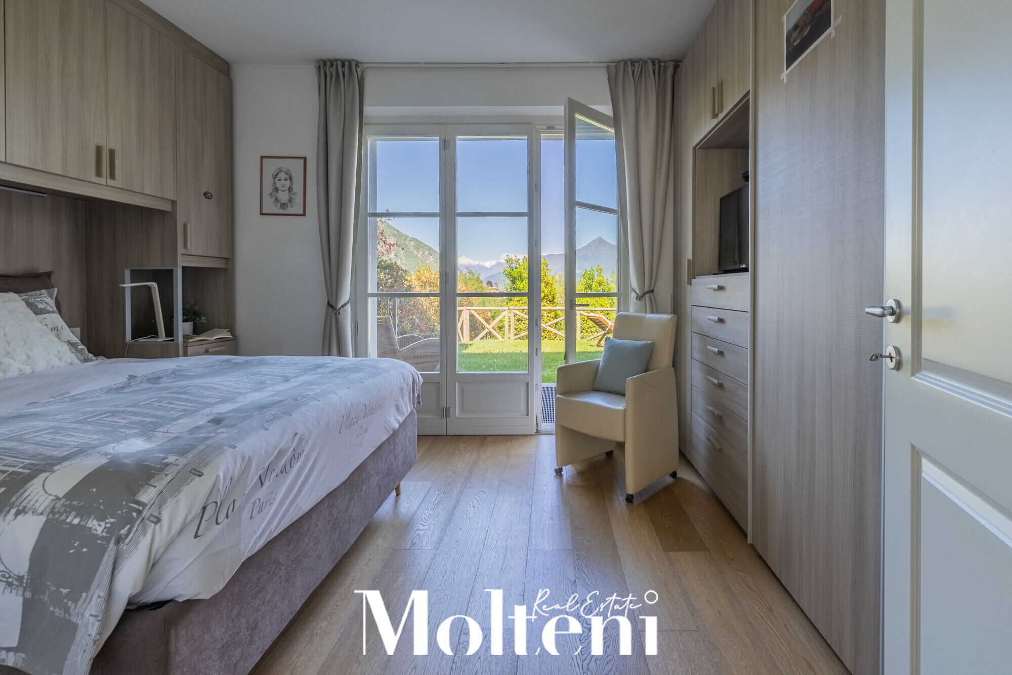molteni_real_estate_menaggio_ vendita_forsale_appartamento_apartment_giardino-garden-vista-lago-lake-view_garage (18)