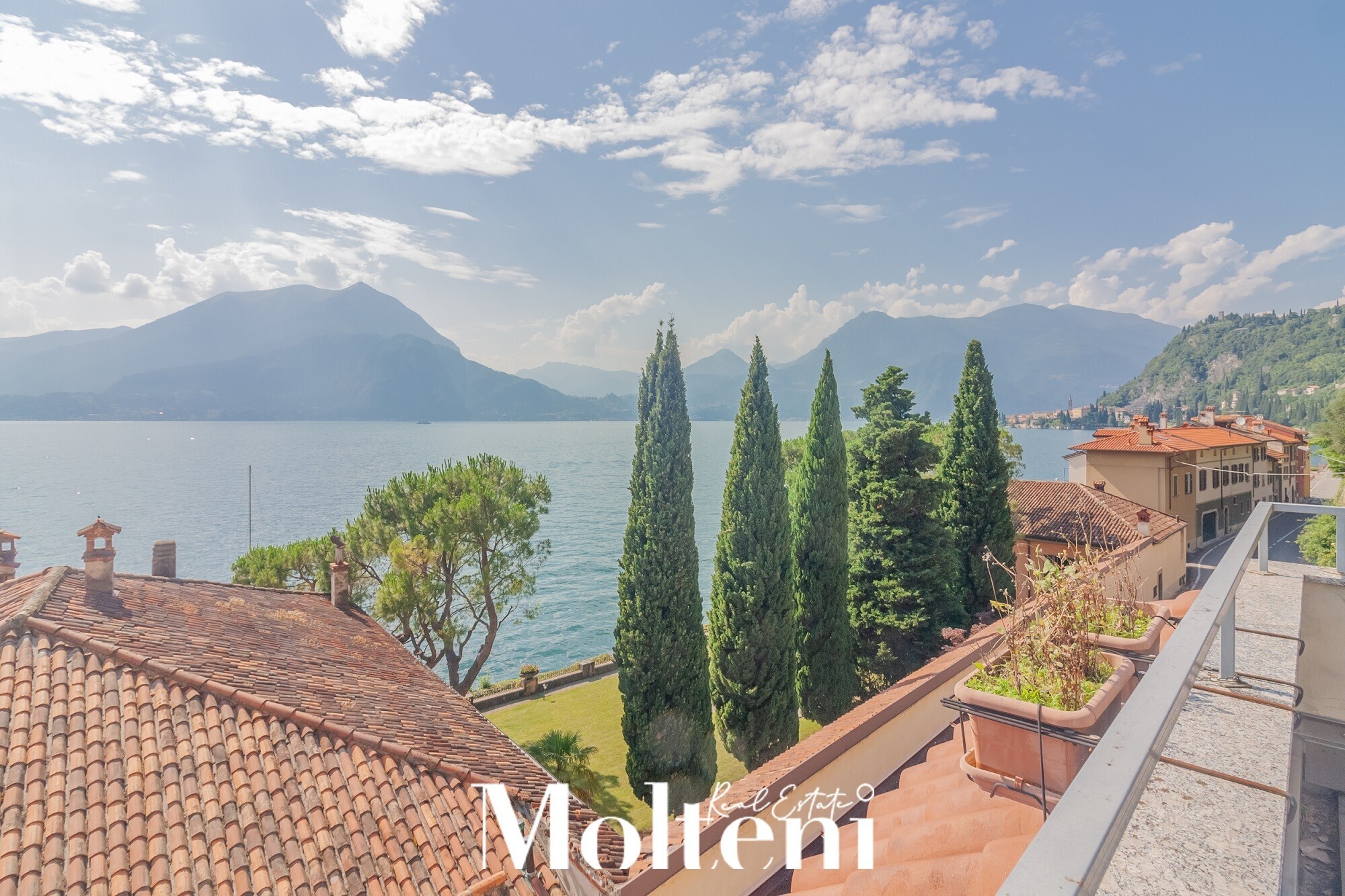 molteni_real_estate_Varenna_vendita_forsale_appartamento_apartment_garage_vista_lago_lake view (13)