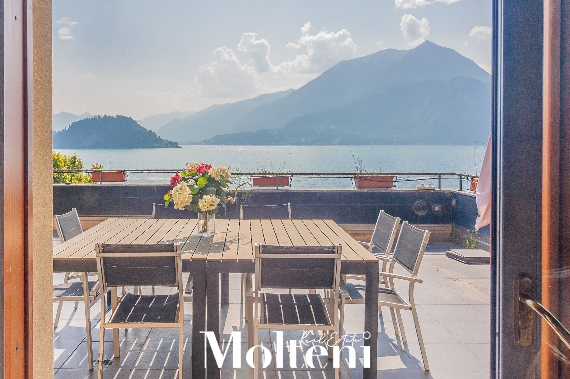 molteni_real_estate_Varenna_vendita_forsale_appartamento_apartment_garage_vista_lago_lake view (209)