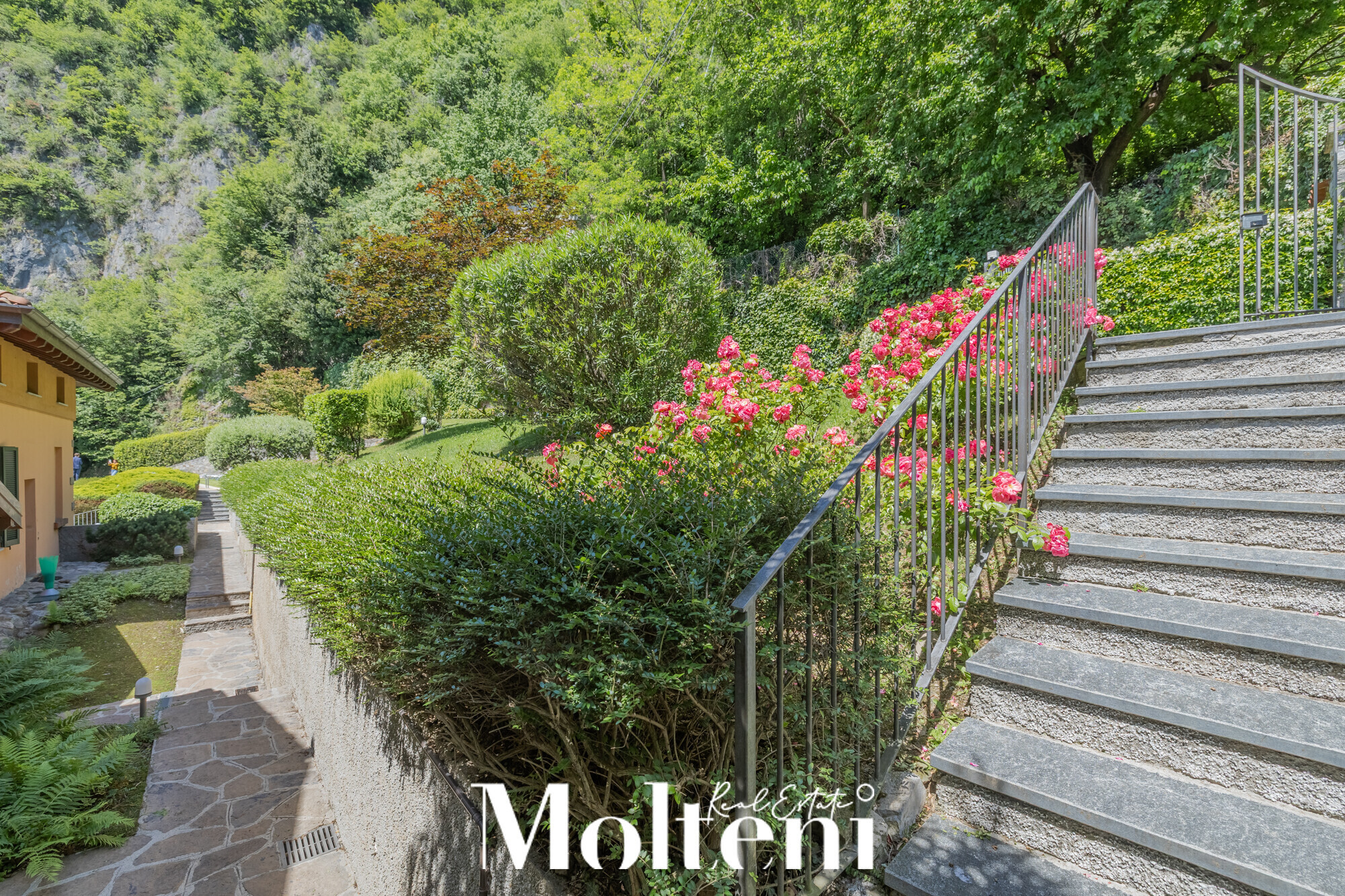 molteni-real-estate-menaggio-lakeofcomo-casa-house-vendesi-for-sale (43)