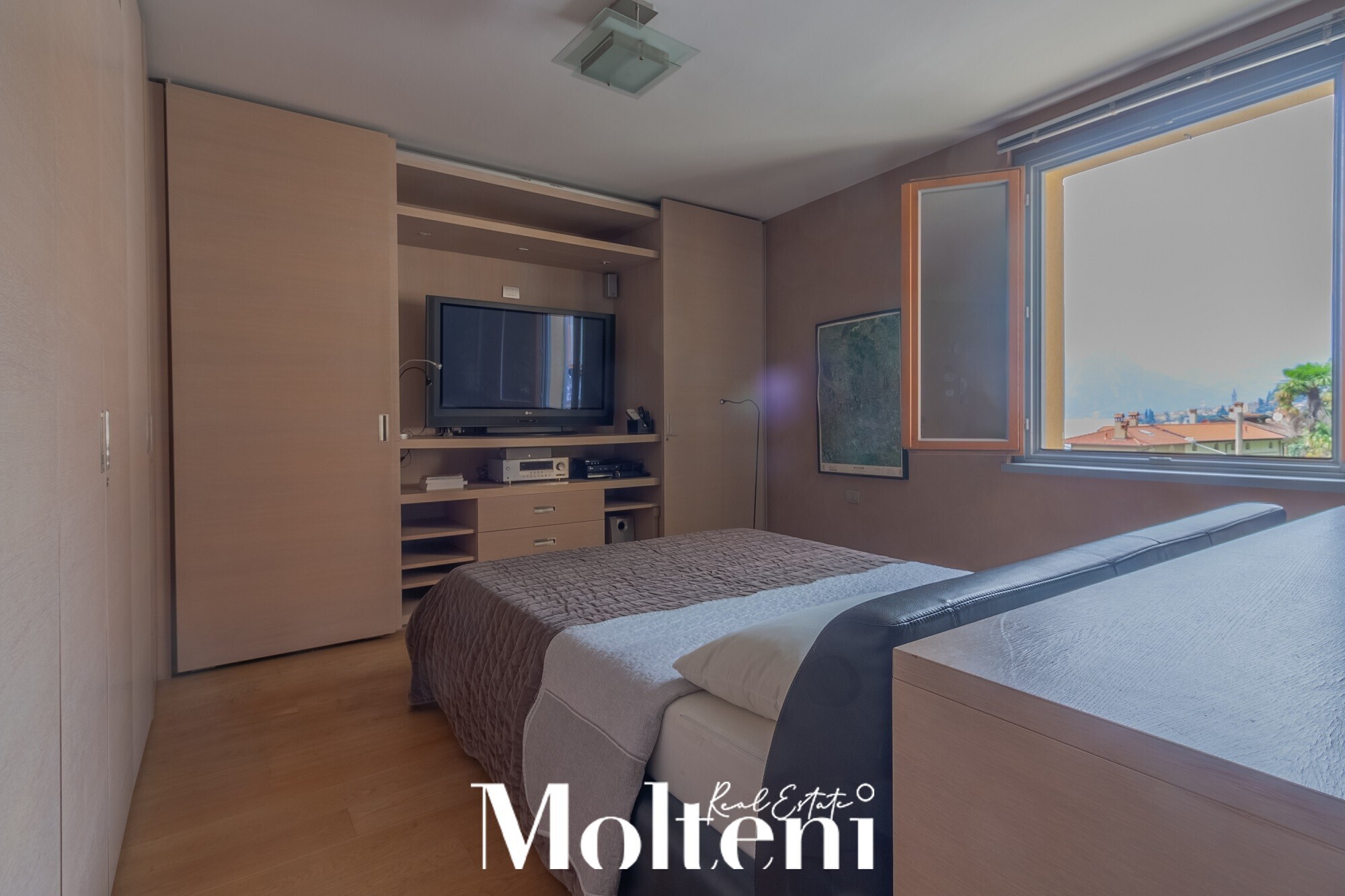 molteni_real_estate_Varenna_vendita_forsale_appartamento_apartment_garage_vista_lago_lake view (224)