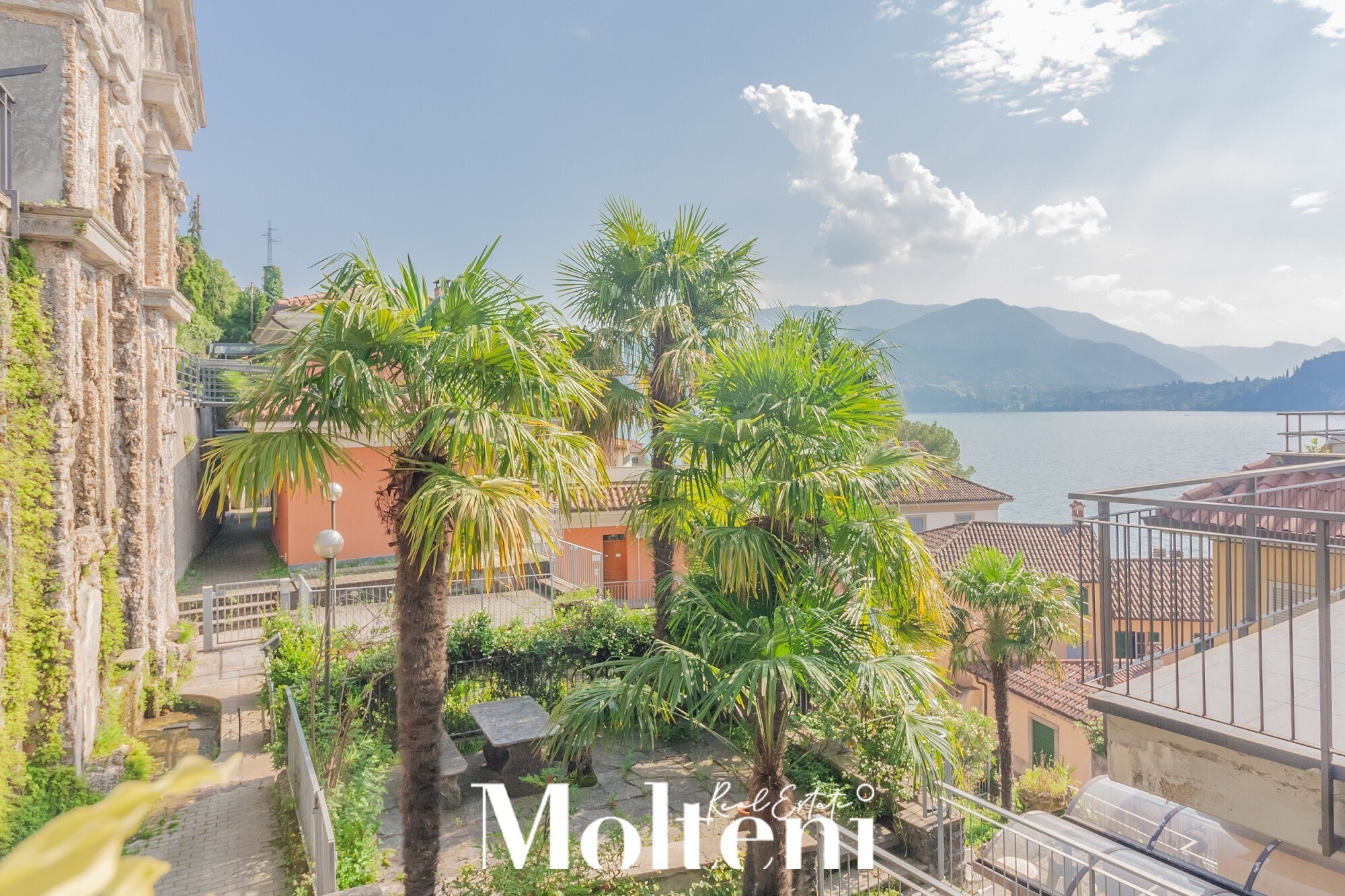 molteni_real_estate_Varenna_vendita_forsale_appartamento_apartment_garage_vista_lago_lake view (234)