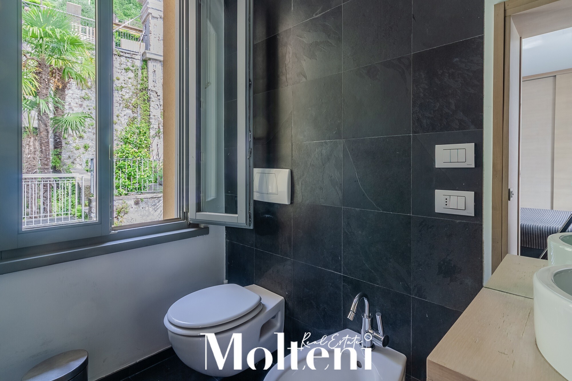 molteni_real_estate_Varenna_vendita_forsale_appartamento_apartment_garage_vista_lago_lake view (27)