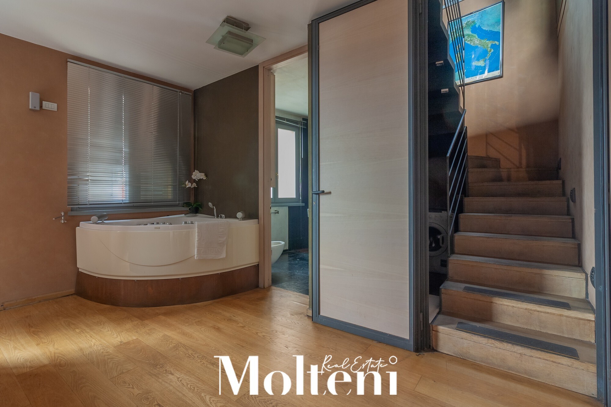 molteni_real_estate_Varenna_vendita_forsale_appartamento_apartment_garage_vista_lago_lake view (223)