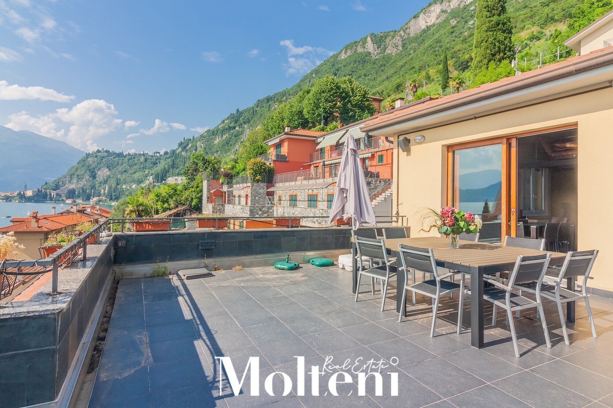 molteni_real_estate_Varenna_vendita_forsale_appartamento_apartment_garage_vista_lago_lake view (206)