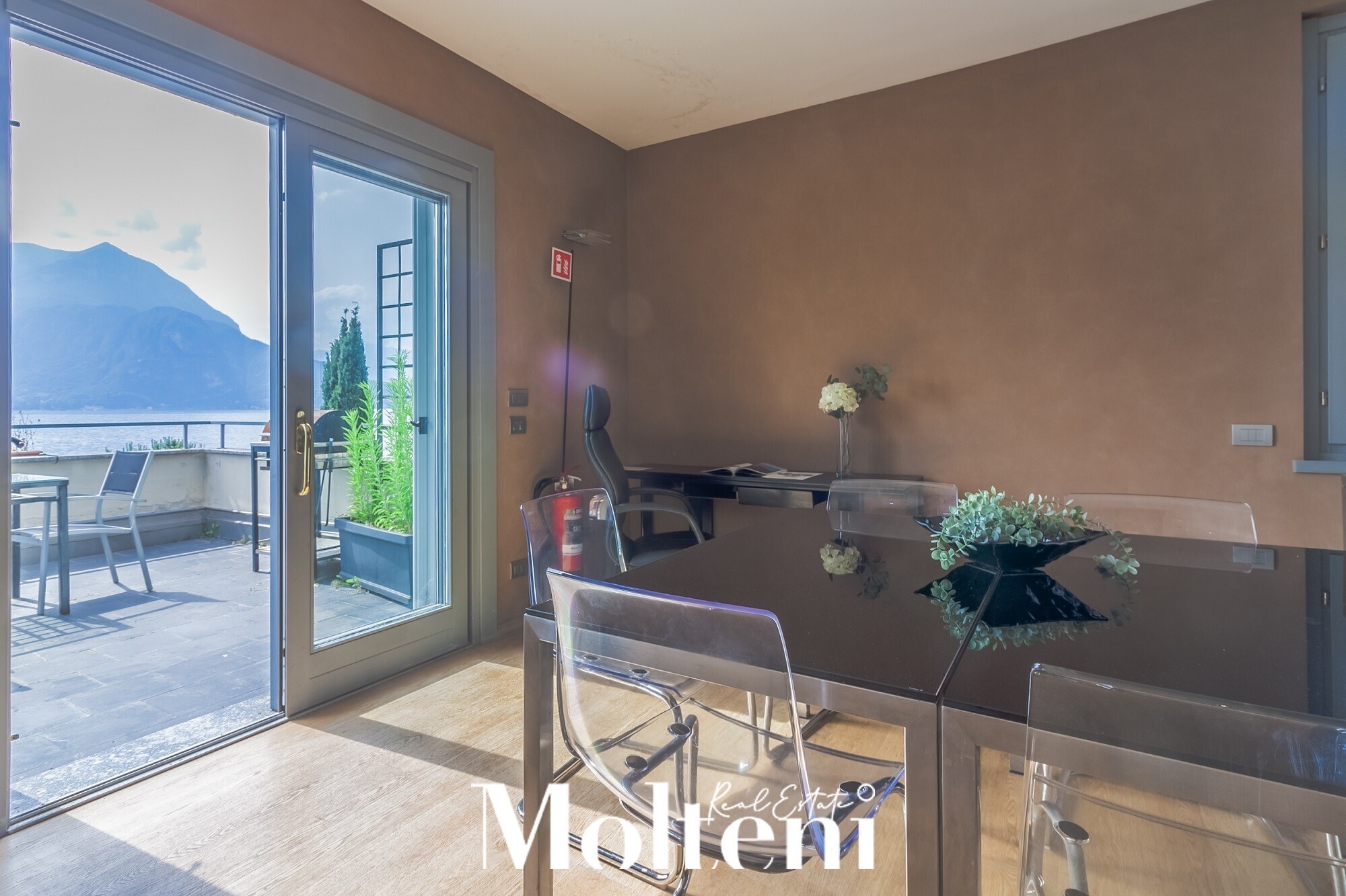 molteni_real_estate_Varenna_vendita_forsale_appartamento_apartment_garage_vista_lago_lake view (7)