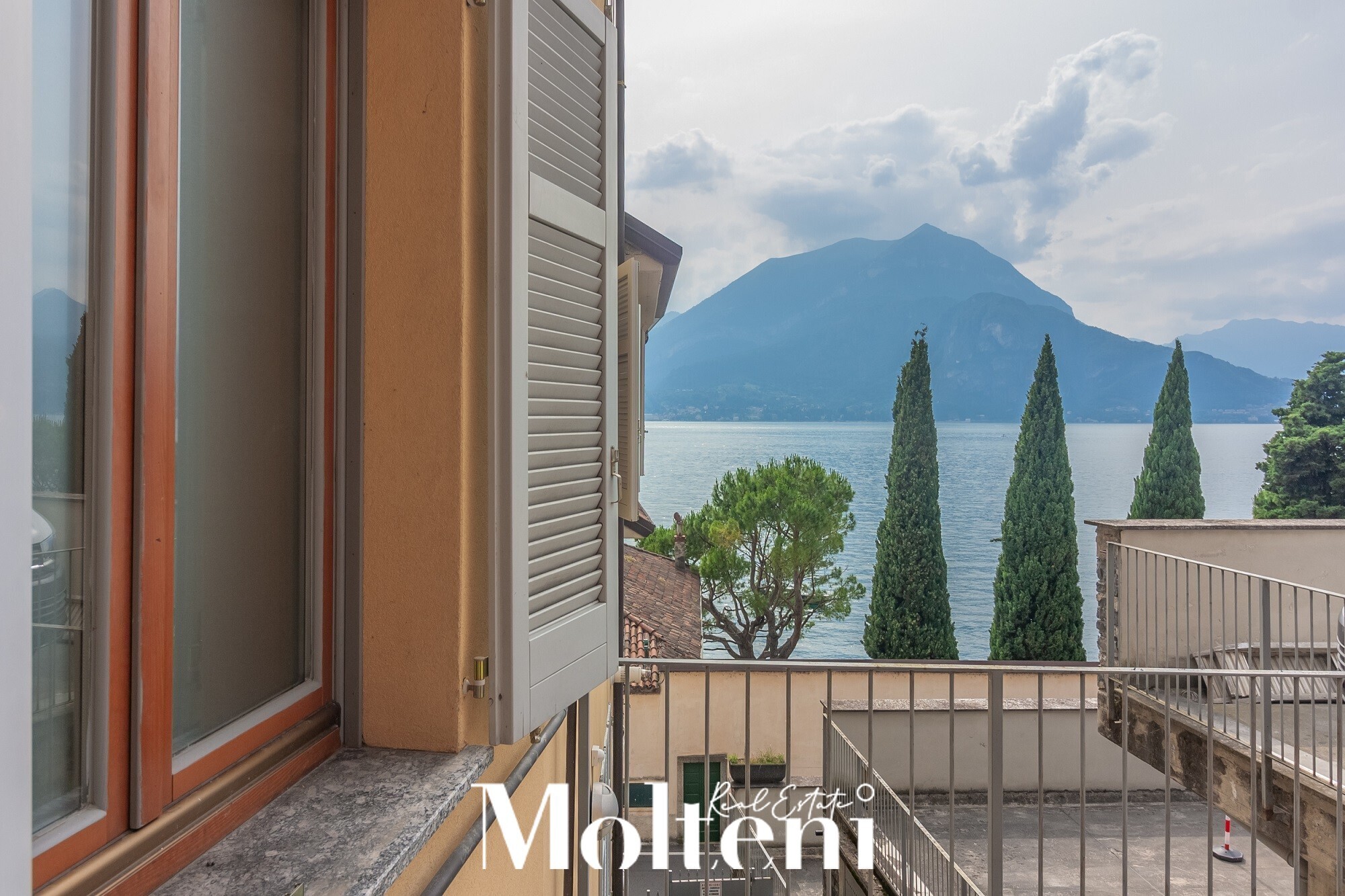 molteni_real_estate_Varenna_vendita_forsale_appartamento_apartment_garage_vista_lago_lake view (31)