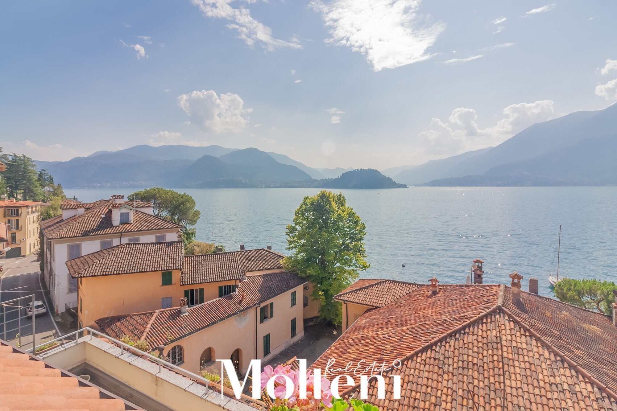 molteni_real_estate_Varenna_vendita_forsale_appartamento_apartment_garage_vista_lago_lake view (211)
