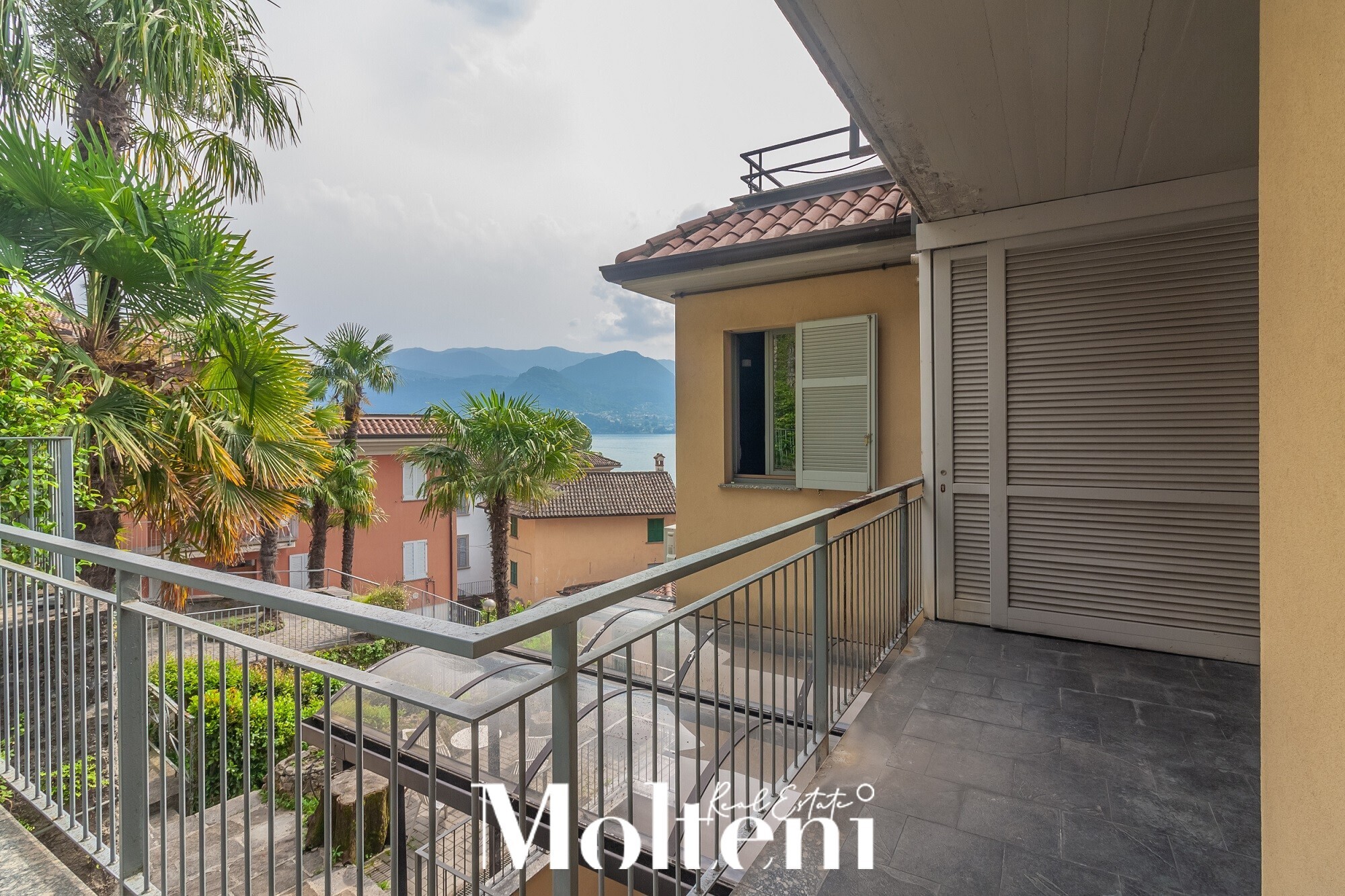 molteni_real_estate_Varenna_vendita_forsale_appartamento_apartment_garage_vista_lago_lake view (30)