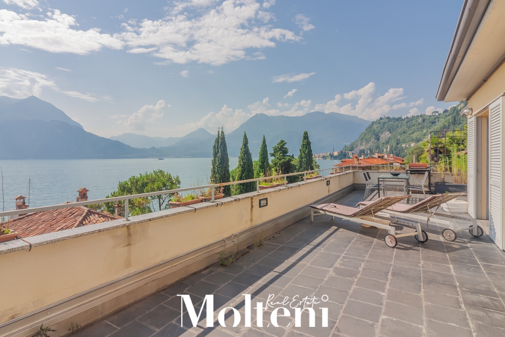 molteni_real_estate_Varenna_vendita_forsale_appartamento_apartment_garage_vista_lago_lake view (8)