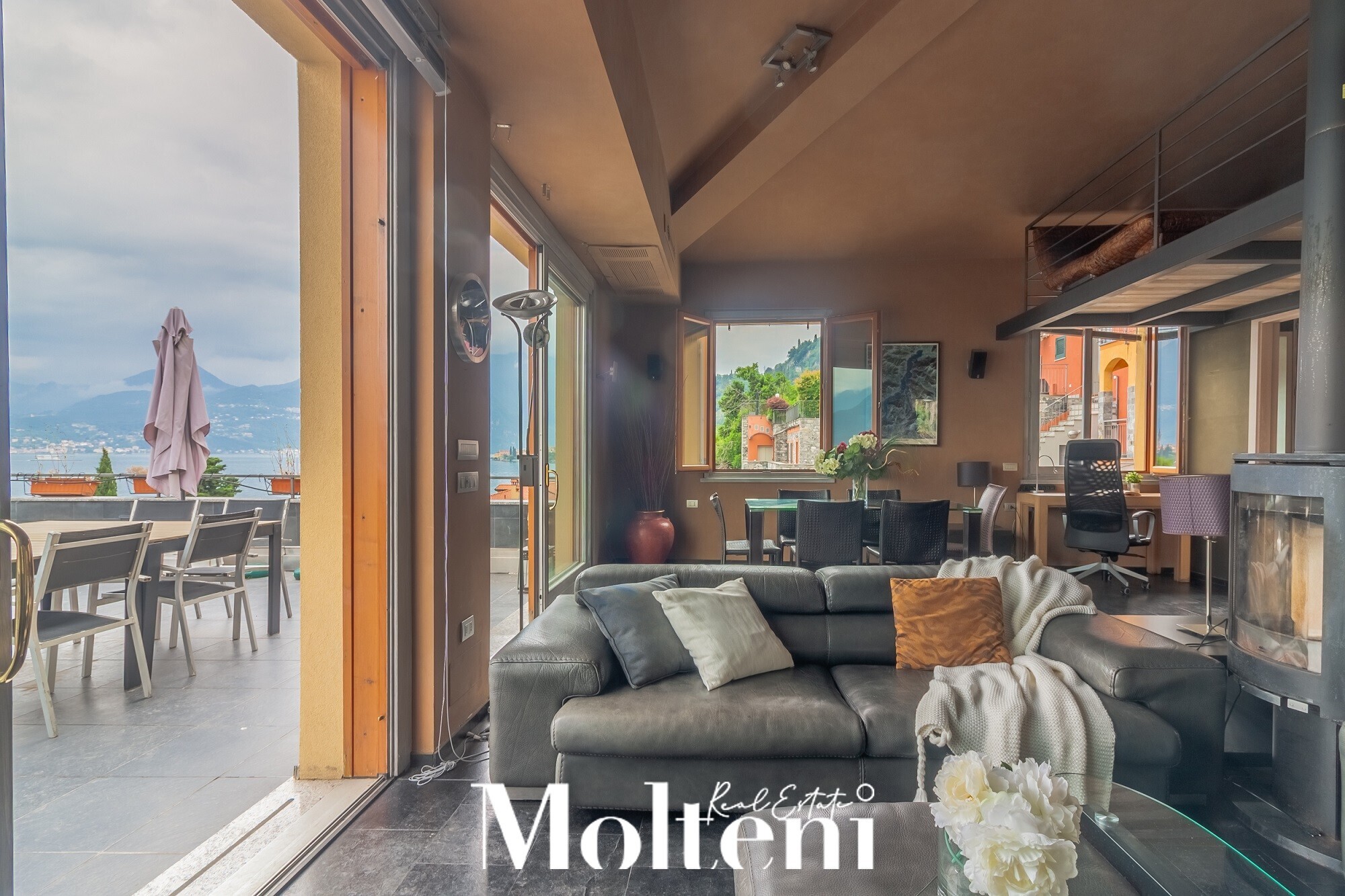 molteni_real_estate_Varenna_vendita_forsale_appartamento_apartment_garage_vista_lago_lake view (202)