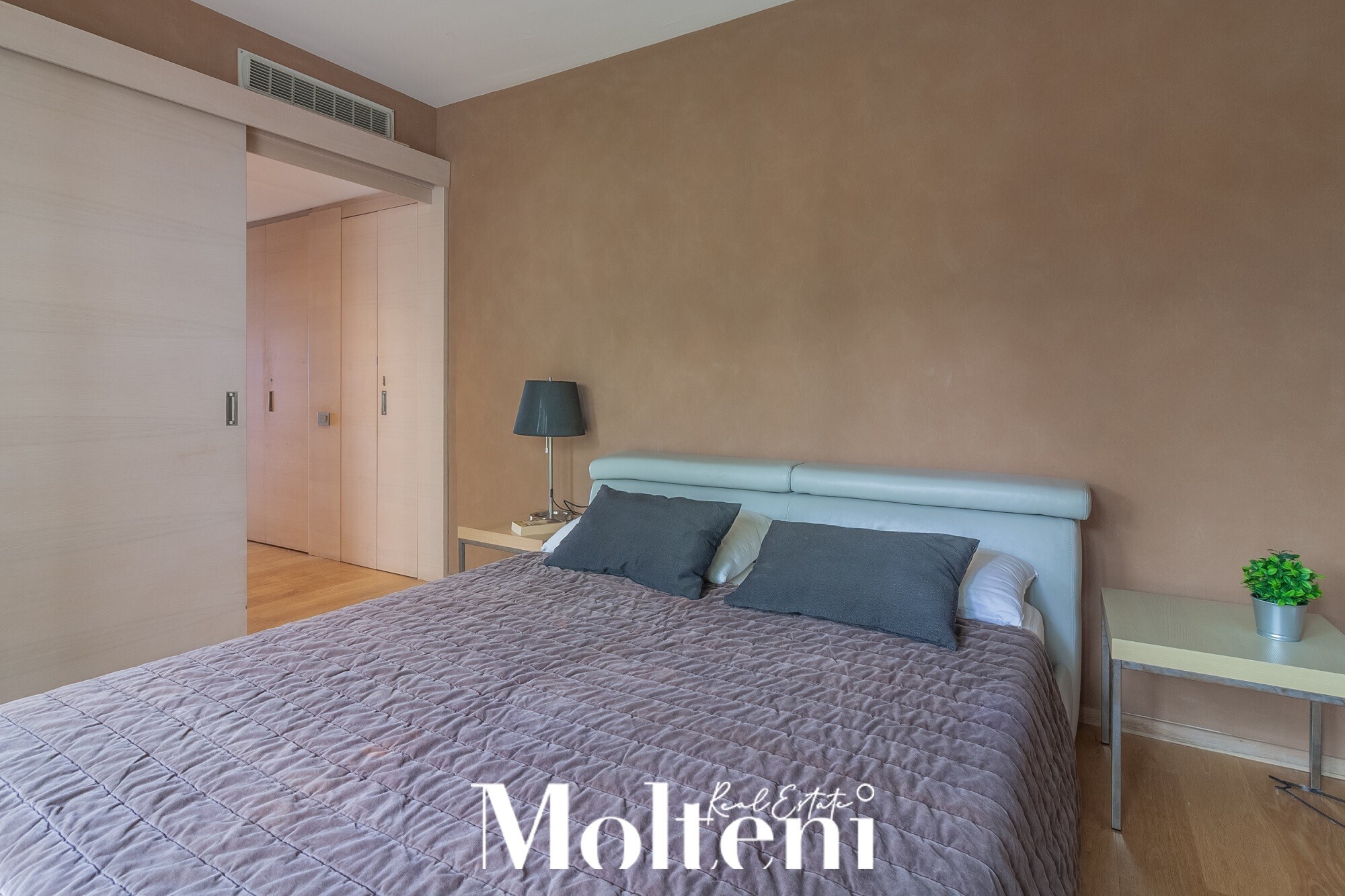 molteni_real_estate_Varenna_vendita_forsale_appartamento_apartment_garage_vista_lago_lake view (17)