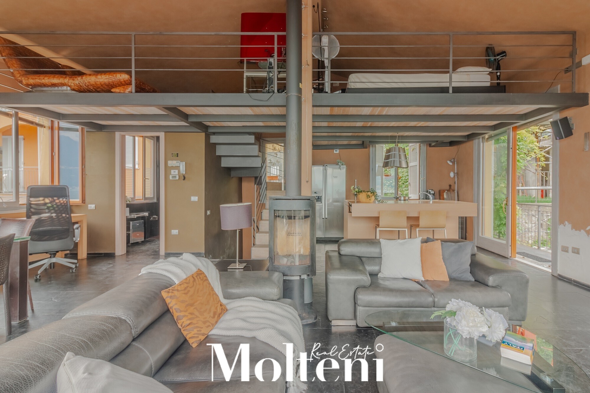 molteni_real_estate_Varenna_vendita_forsale_appartamento_apartment_garage_vista_lago_lake view (214)