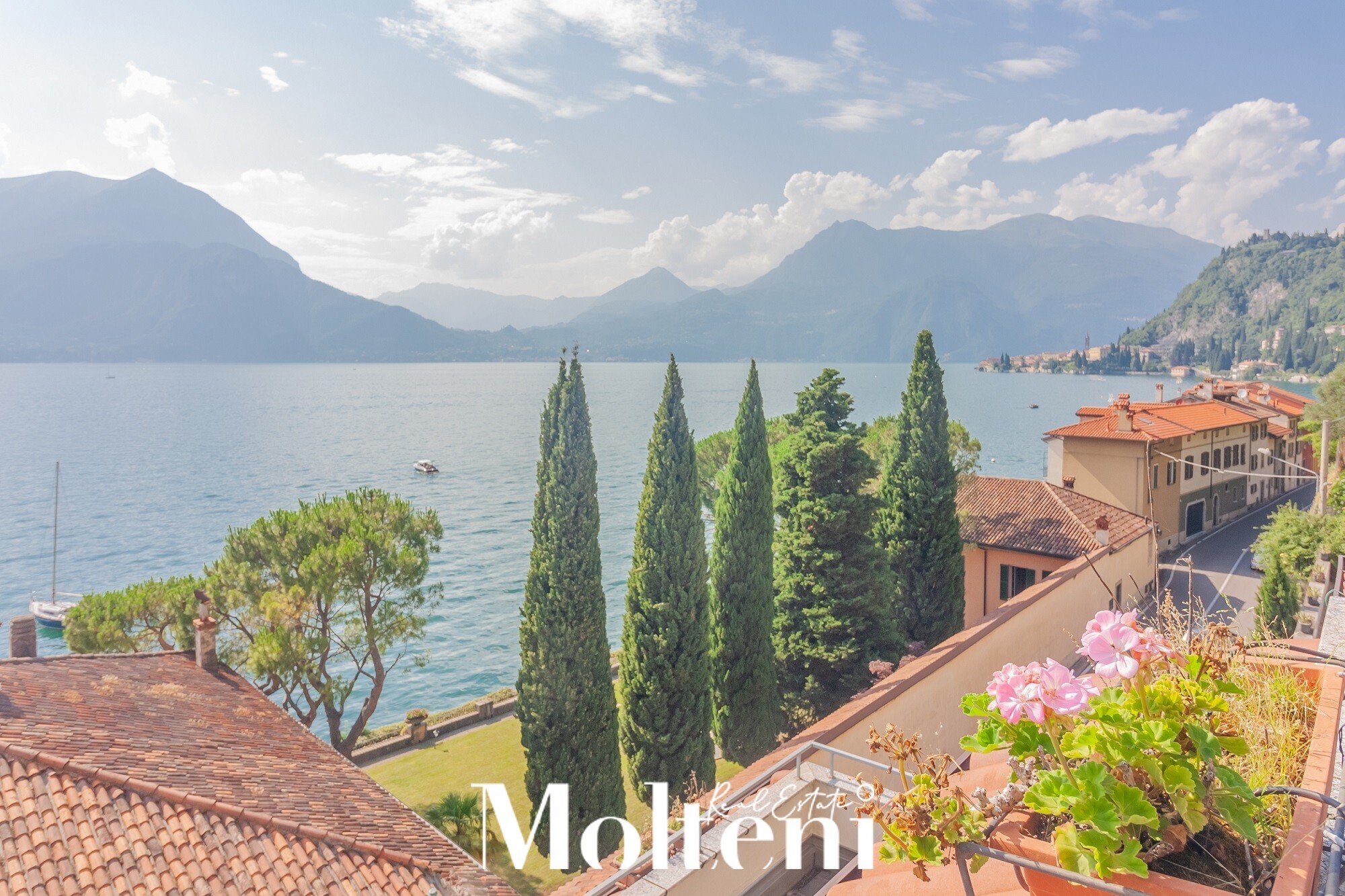 molteni_real_estate_Varenna_vendita_forsale_appartamento_apartment_garage_vista_lago_lake view (212)