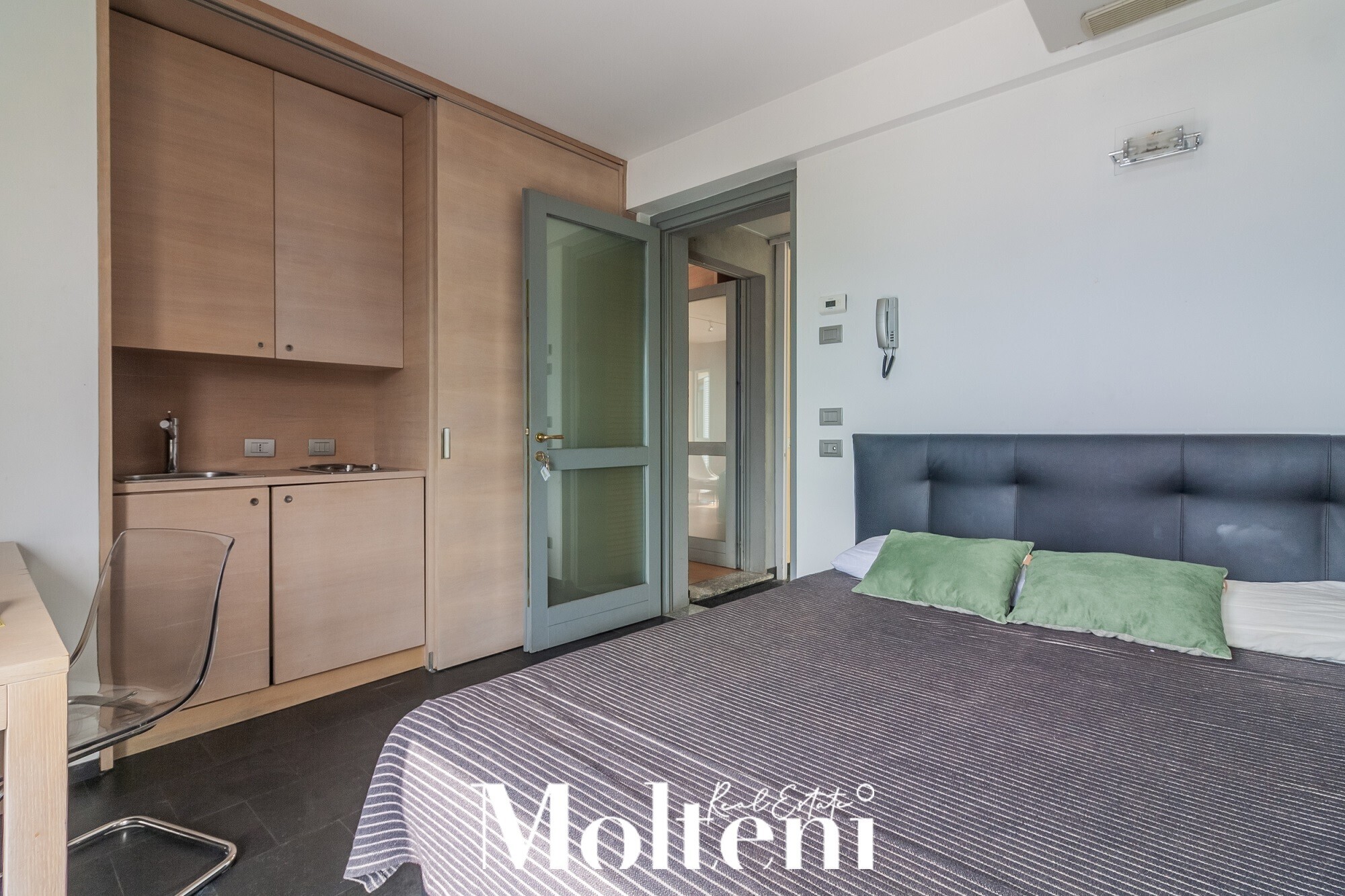 molteni_real_estate_Varenna_vendita_forsale_appartamento_apartment_garage_vista_lago_lake view (24)
