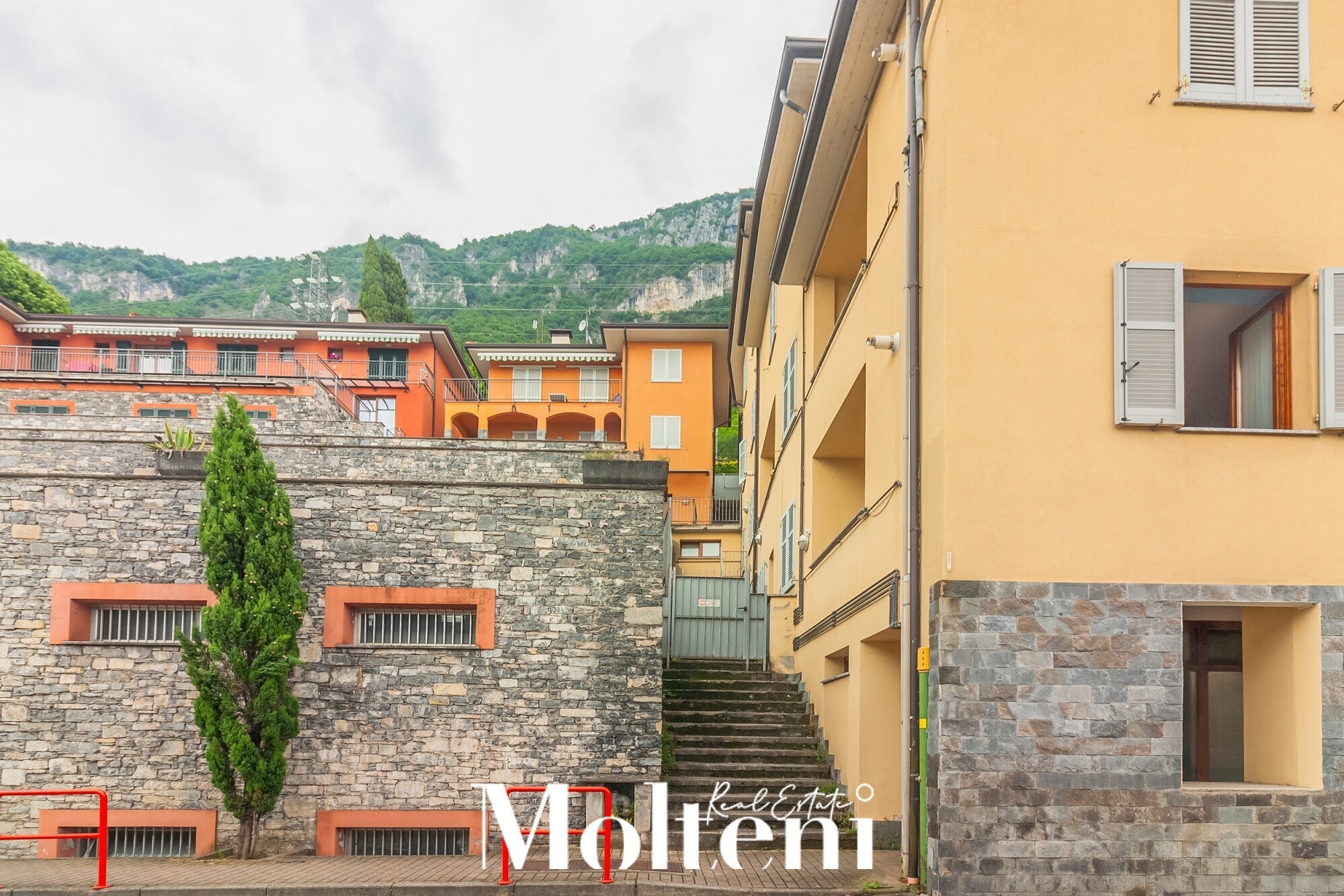 molteni_real_estate_Varenna_vendita_forsale_appartamento_apartment_garage_vista_lago_lake view (238)