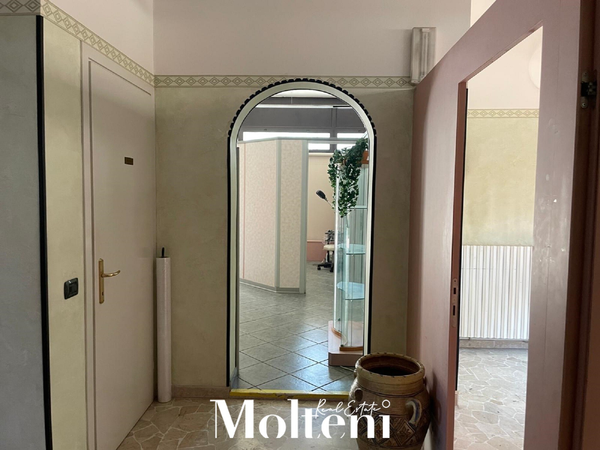 molteni_real_estate_mandello_del_lario_vendita_forsale_negozio_shop (1)
