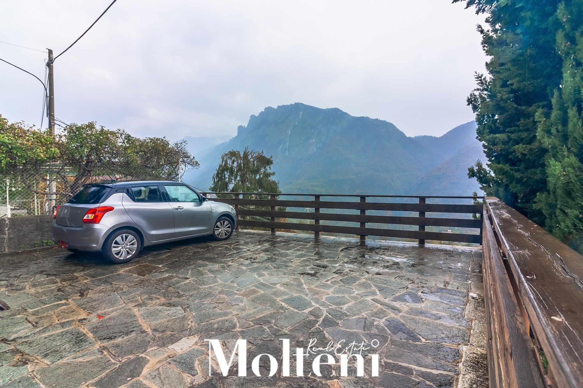 molteni-real-estate-vendrogno-appartamenti-apartments-vendesi-for-sale-garage (31)