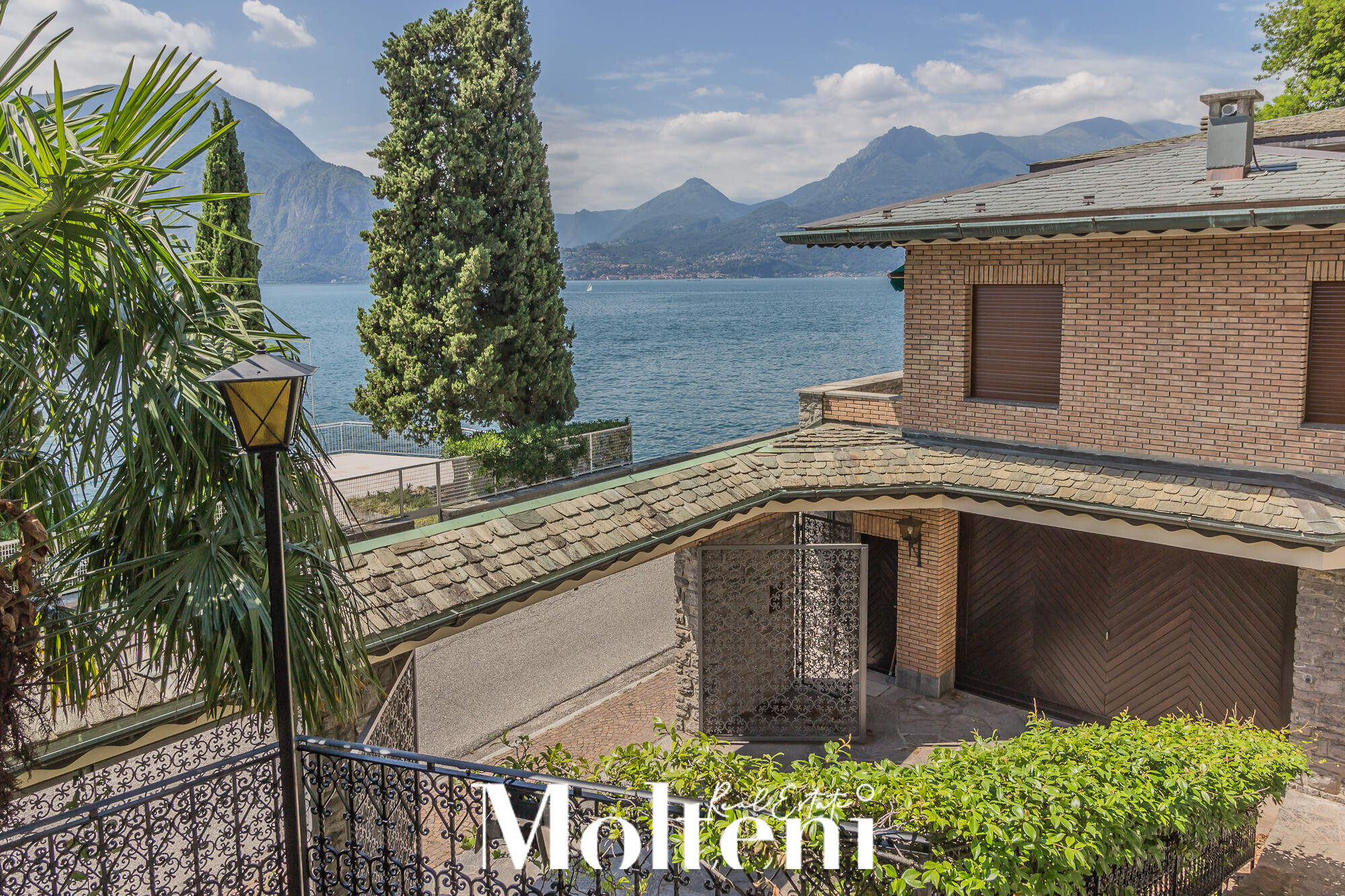 molteni-immobiliare-real-estate-varenna-villa-indipendente-con-darsena-privata-vista-lago-como-lake-villa-for-sale-private-dock-varenna (40)