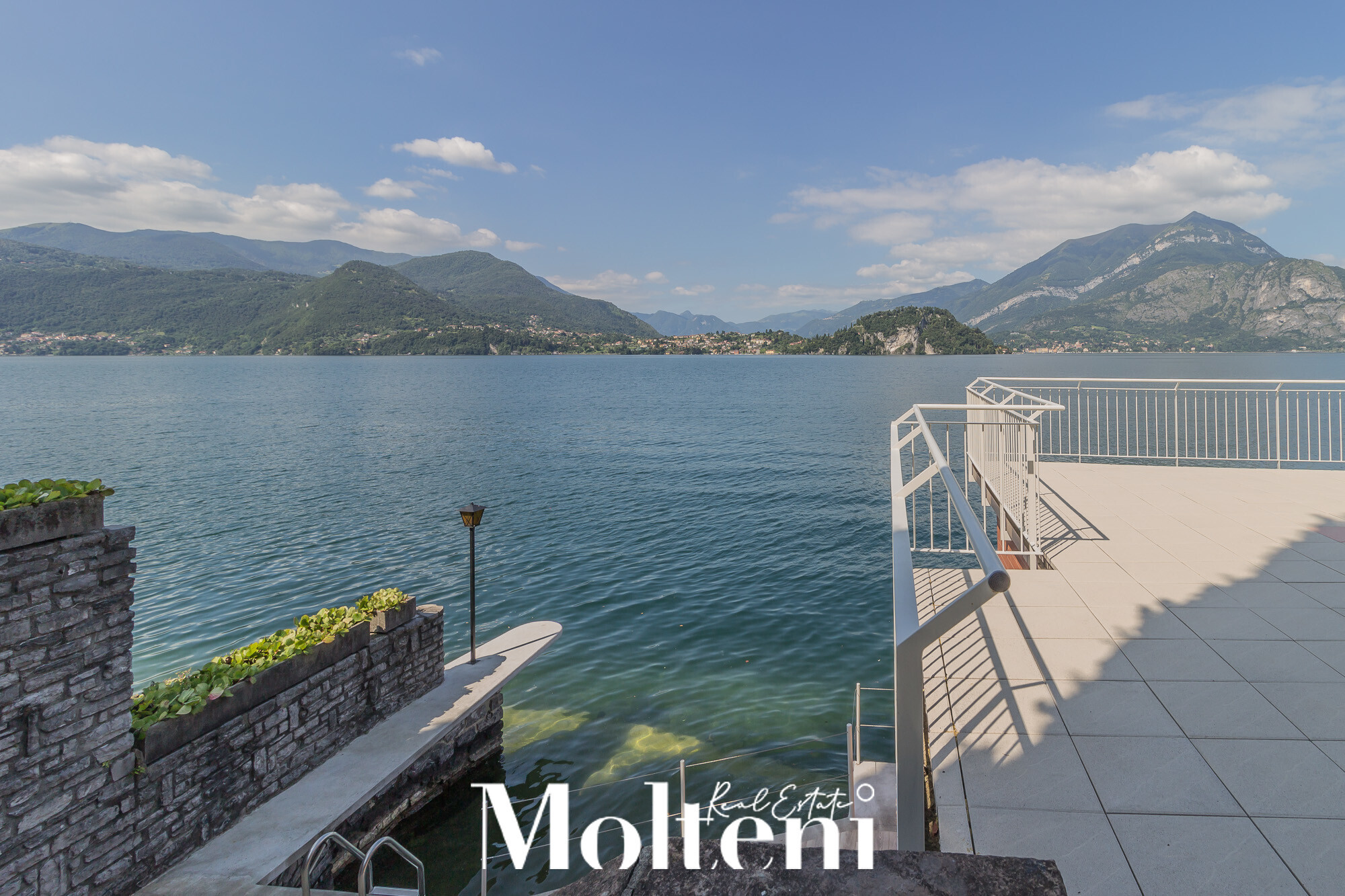 molteni-immobiliare-real-estate-varenna-villa-indipendente-con-darsena-privata-vista-lago-como-lake-villa-for-sale-private-dock-varenna (57)