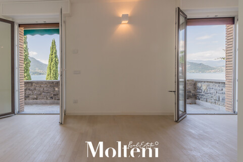 molteni-immobiliare-real-estate-varenna-villa-indipendente-con-darsena-privata-vista-lago-como-lake-villa-for-sale-private-dock-varenna (43)