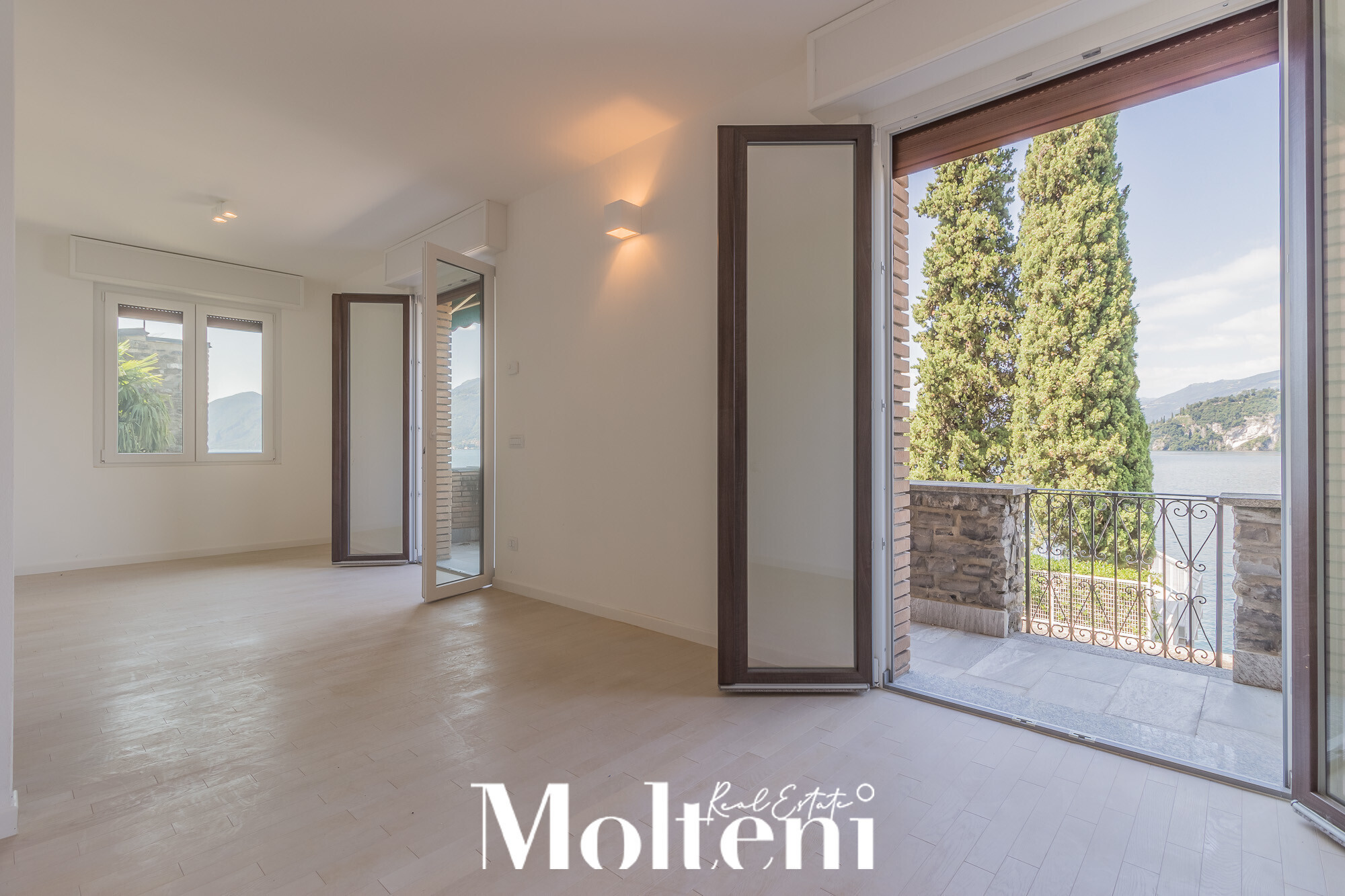 molteni-immobiliare-real-estate-varenna-villa-indipendente-con-darsena-privata-vista-lago-como-lake-villa-for-sale-private-dock-varenna (44)