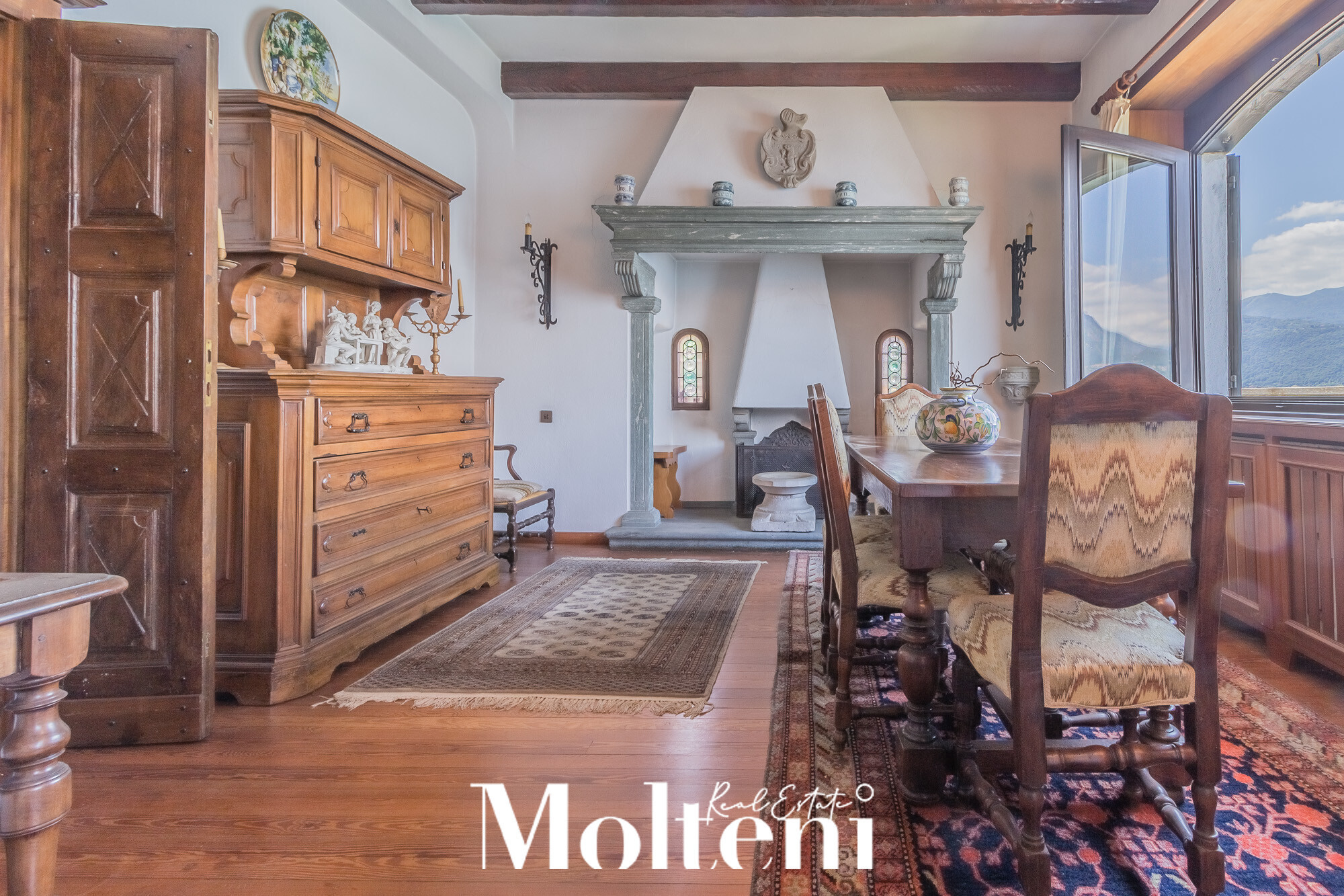 molteni-immobiliare-real-estate-varenna-villa-indipendente-con-darsena-privata-vista-lago-como-lake-villa-for-sale-private-dock-varenna (15)