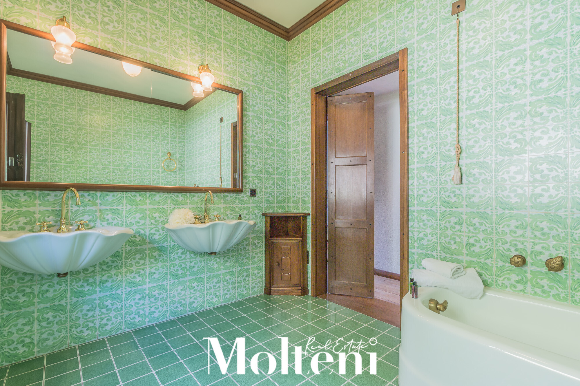 molteni-immobiliare-real-estate-varenna-villa-indipendente-con-darsena-privata-vista-lago-como-lake-villa-for-sale-private-dock-varenna (33)