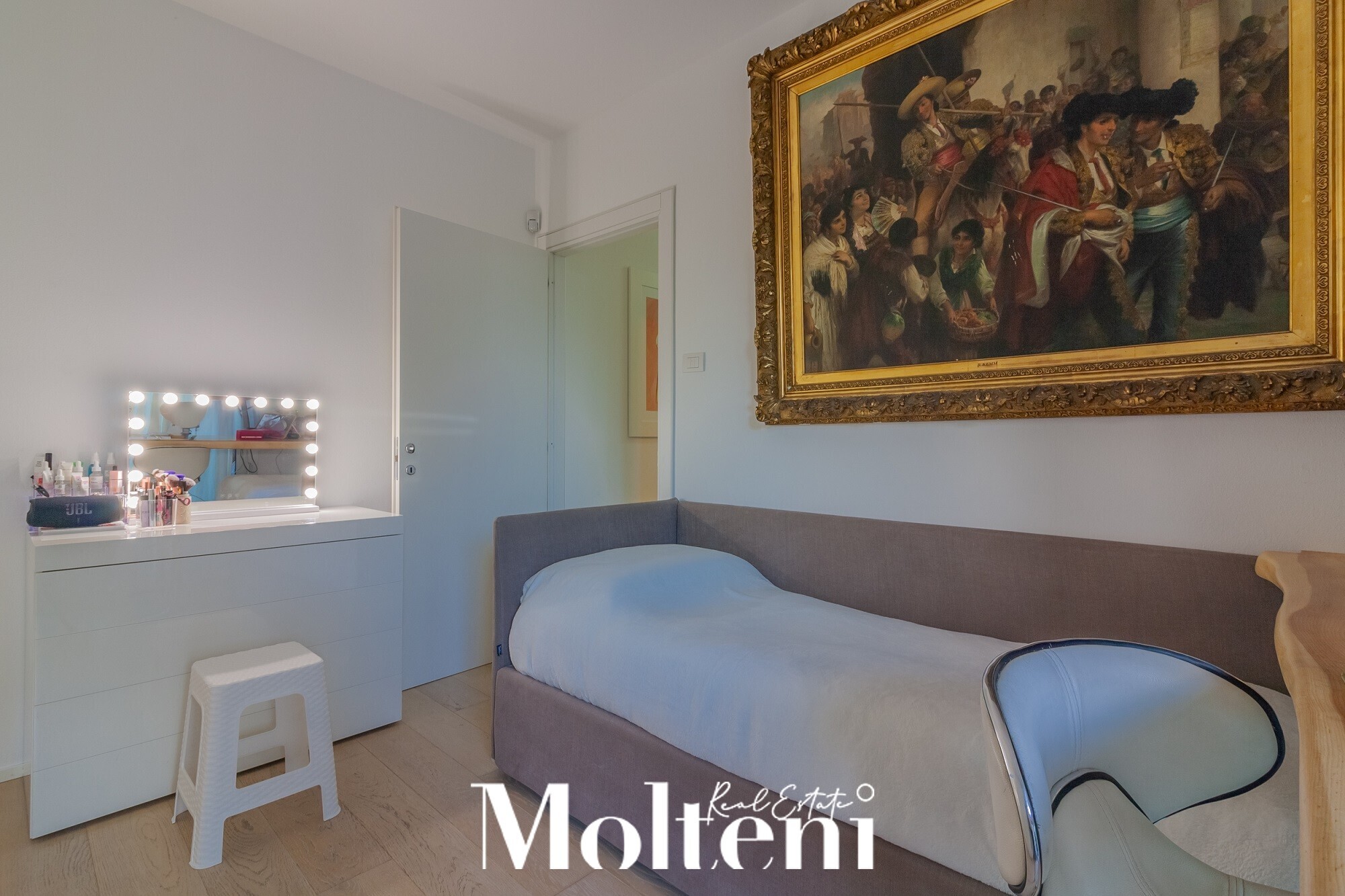 moltenirealestate_quadrilocale_fourroom_malgrate_lecco_forsale_vendita_appartamento_apartment_vistalago_lakeview_garage (28)