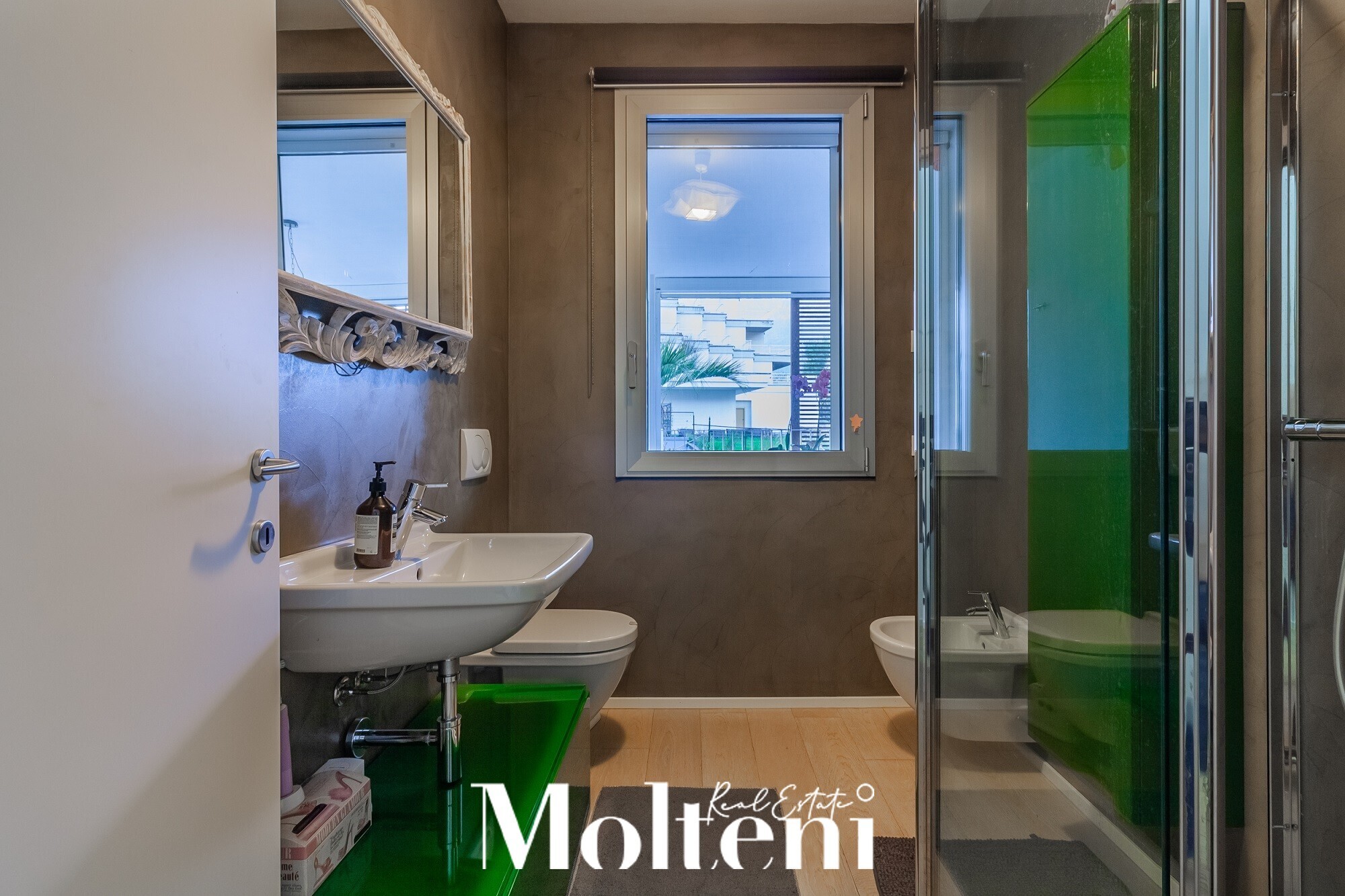 moltenirealestate_quadrilocale_fourroom_malgrate_lecco_forsale_vendita_appartamento_apartment_vistalago_lakeview_garage (30)