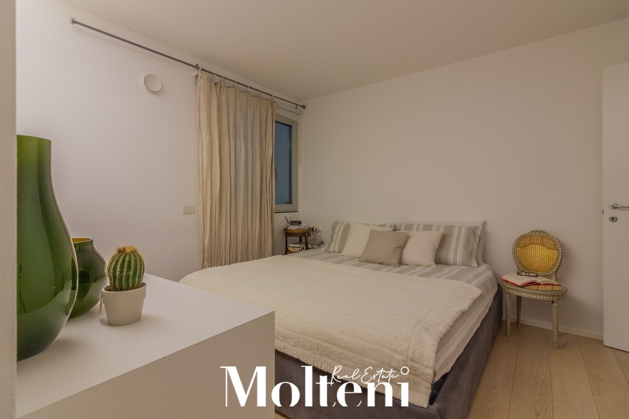 moltenirealestate_quadrilocale_fourroom_malgrate_lecco_forsale_vendita_appartamento_apartment_vistalago_lakeview_garage (17)