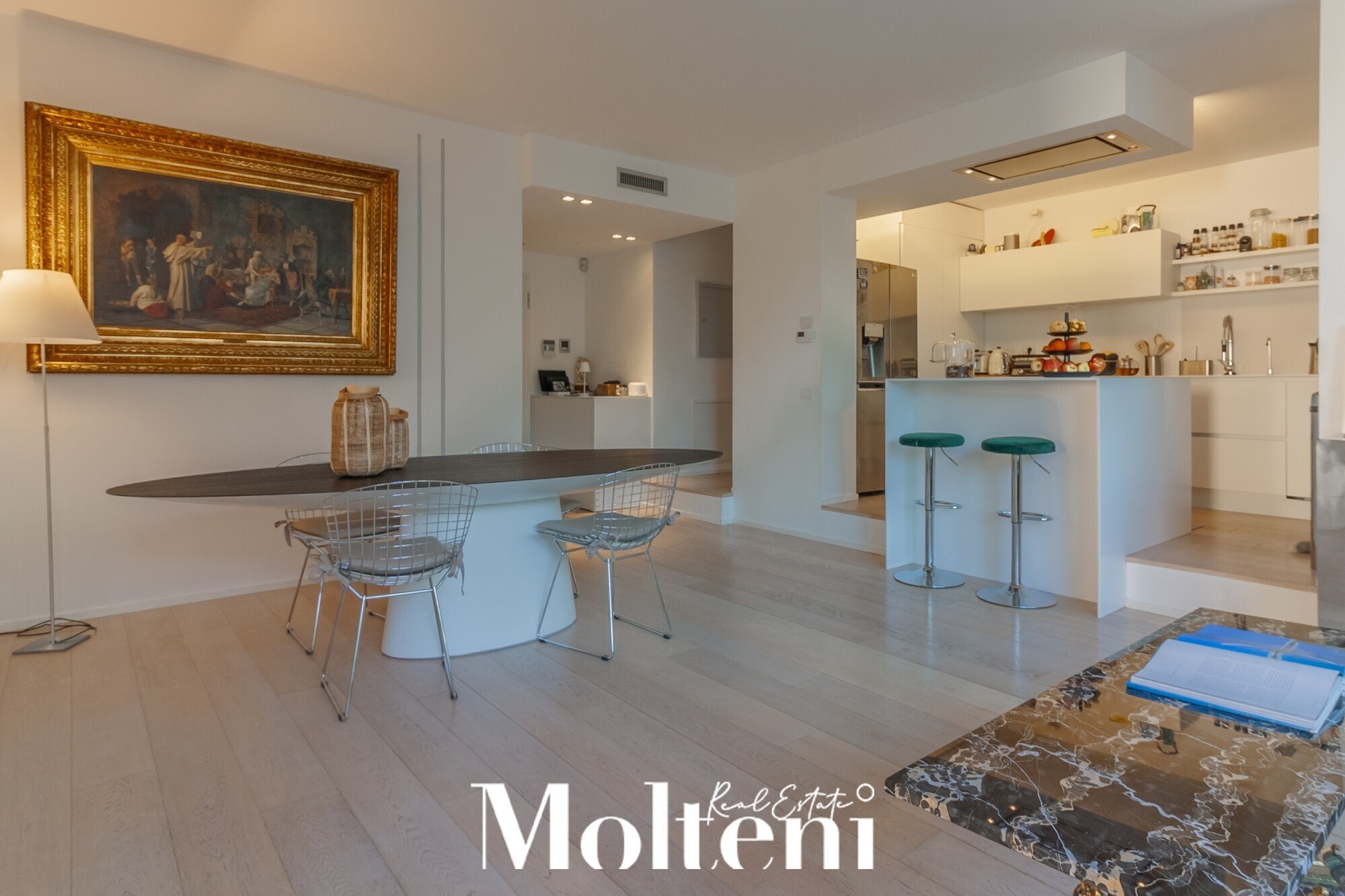 moltenirealestate_quadrilocale_fourroom_malgrate_lecco_forsale_vendita_appartamento_apartment_vistalago_lakeview_garage (12)