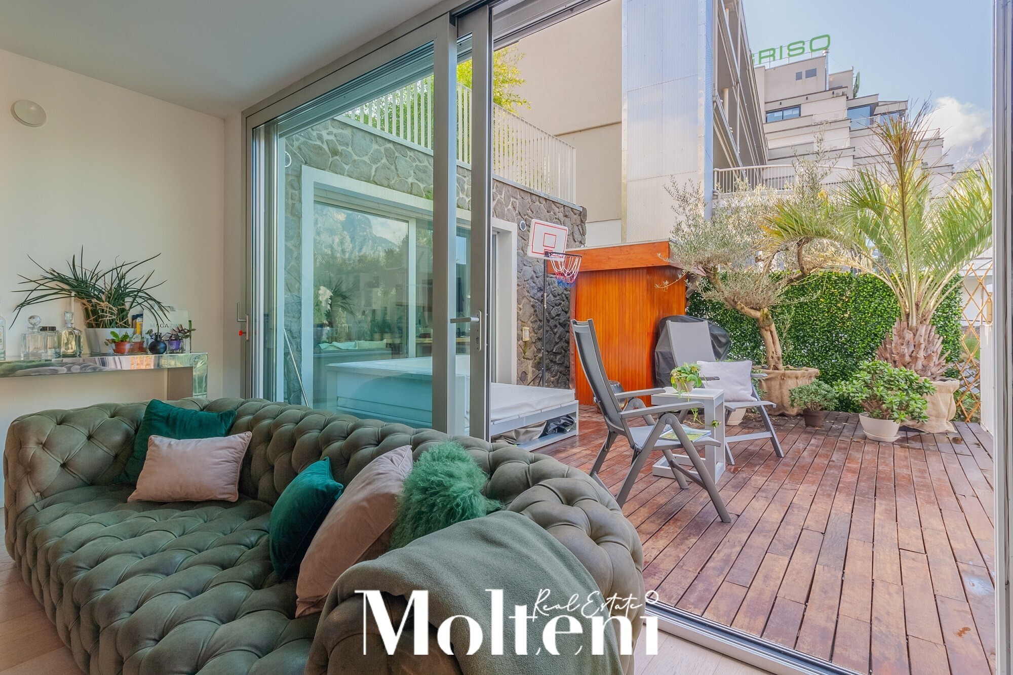 moltenirealestate_quadrilocale_fourroom_malgrate_lecco_forsale_vendita_appartamento_apartment_vistalago_lakeview_garage (4)