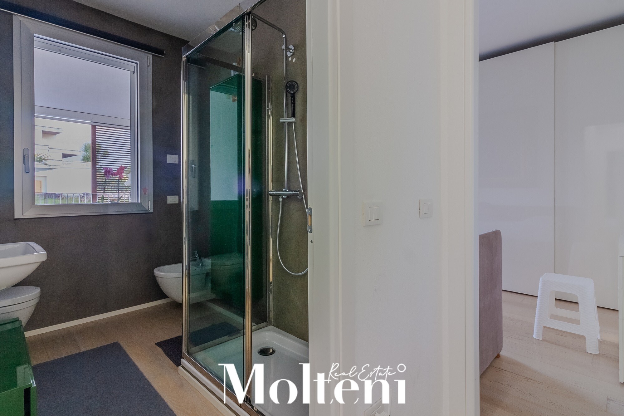moltenirealestate_quadrilocale_fourroom_malgrate_lecco_forsale_vendita_appartamento_apartment_vistalago_lakeview_garage (29)