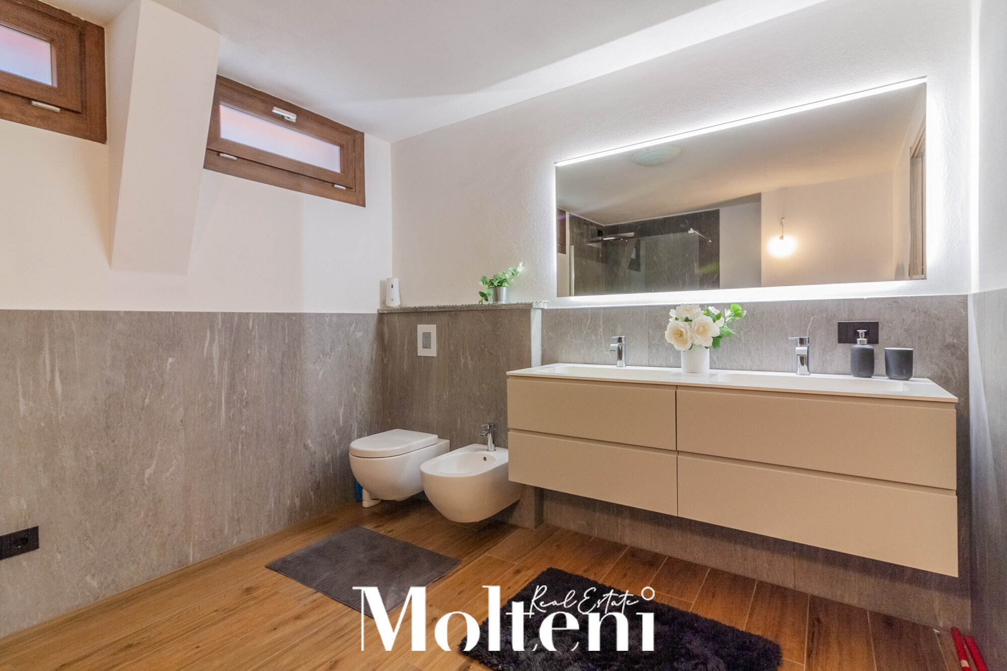 moltenirealestate_villa_mandellodellario_mandello_forsale_vendita_garden_giardino_garage (7)