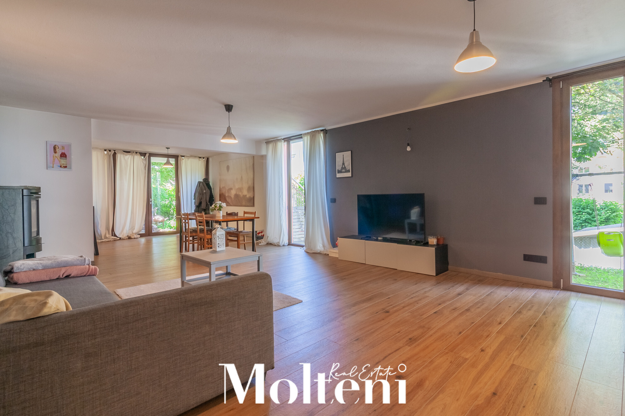 moltenirealestate_villa_mandellodellario_mandello_forsale_vendita_garden_giardino_garage (2)