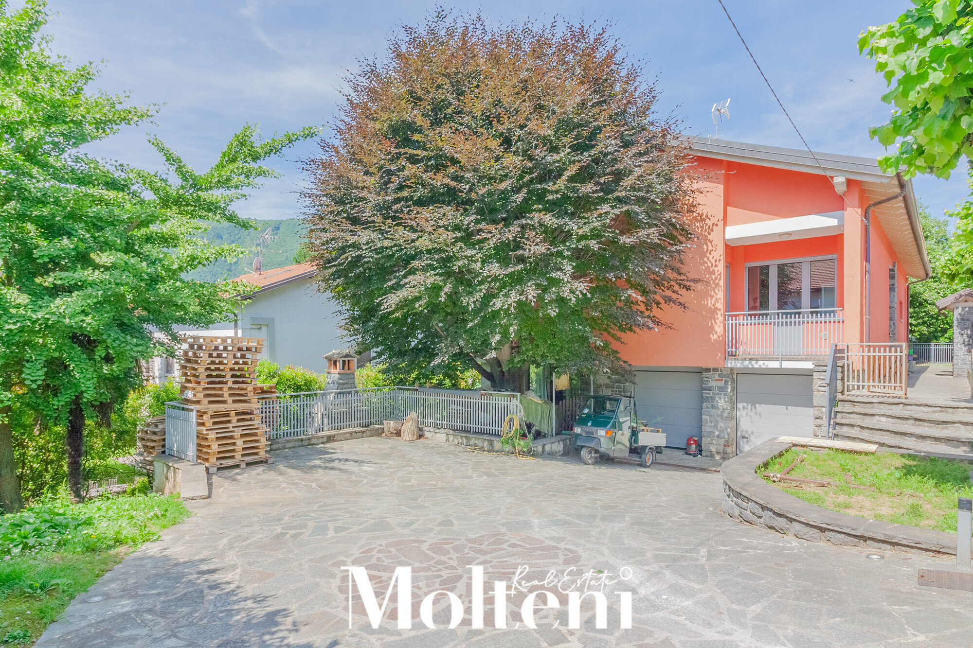 moltenirealestate_villa_mandellodellario_mandello_forsale_vendita_garden_giardino_garage (25)