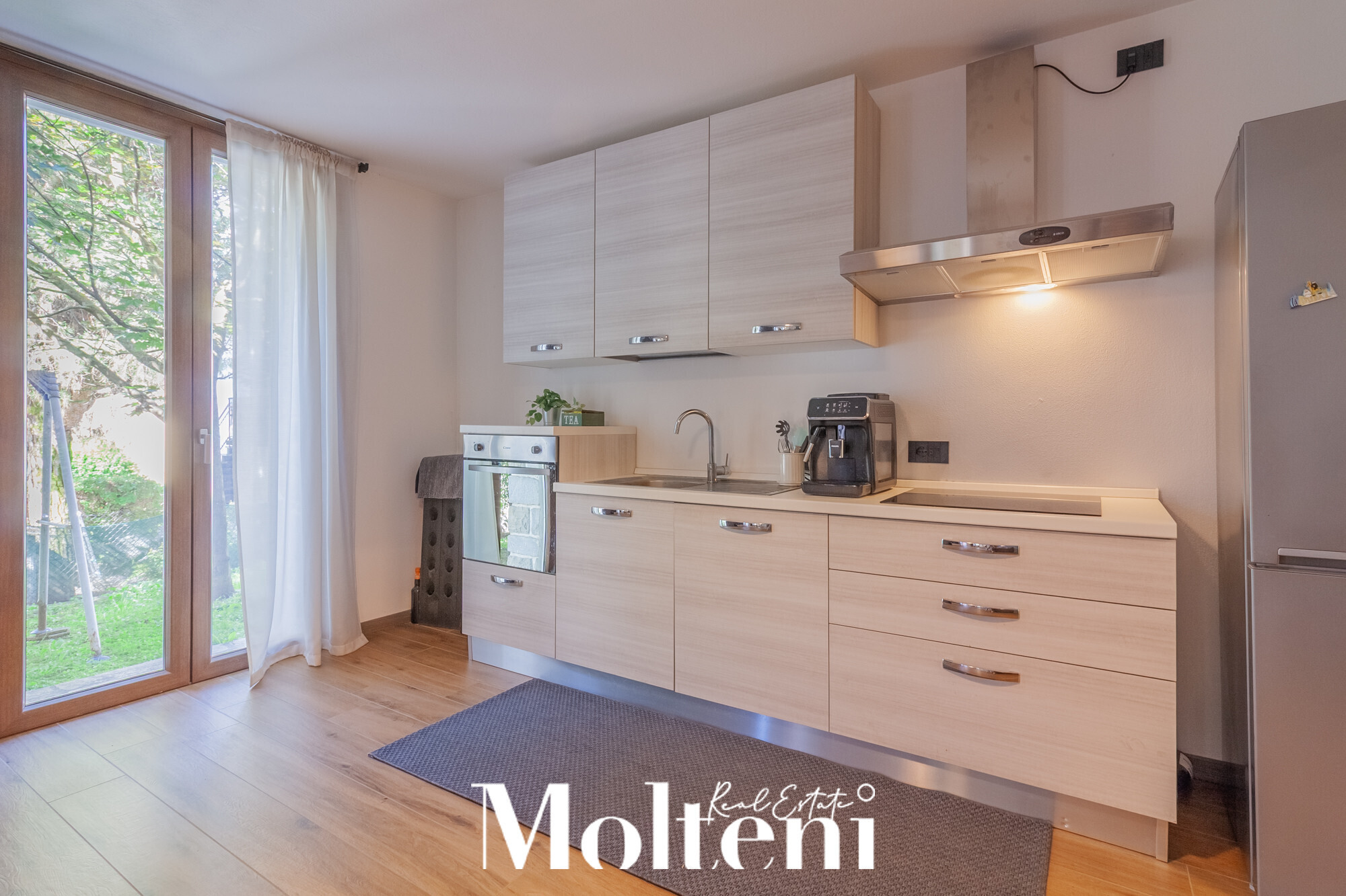 moltenirealestate_villa_mandellodellario_mandello_forsale_vendita_garden_giardino_garage (4)