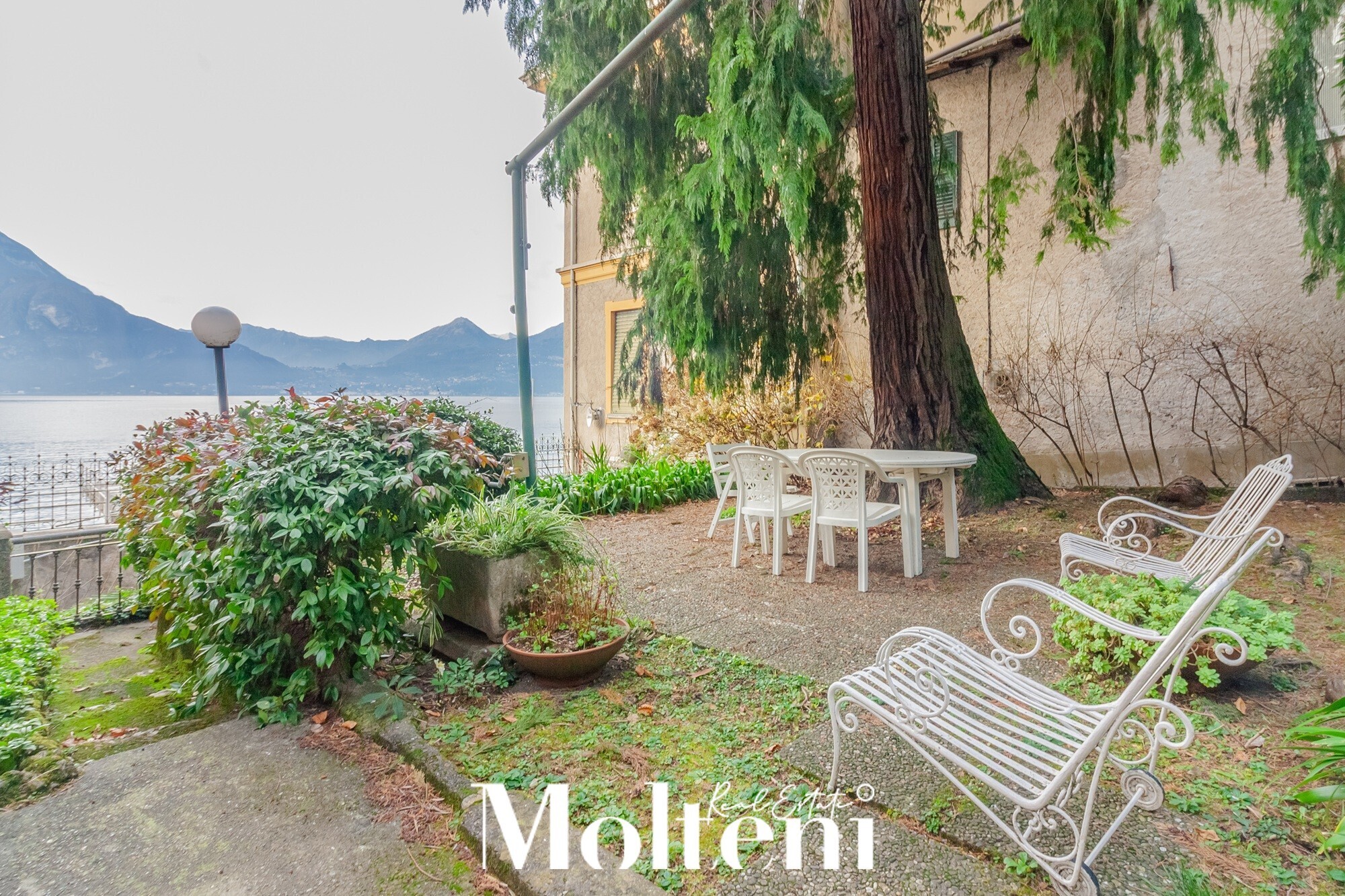 molteni-real-estate-varenna-appartamento-apartment-vendesi-for-sale -vistalago-lakeview-garden-giardino (24)
