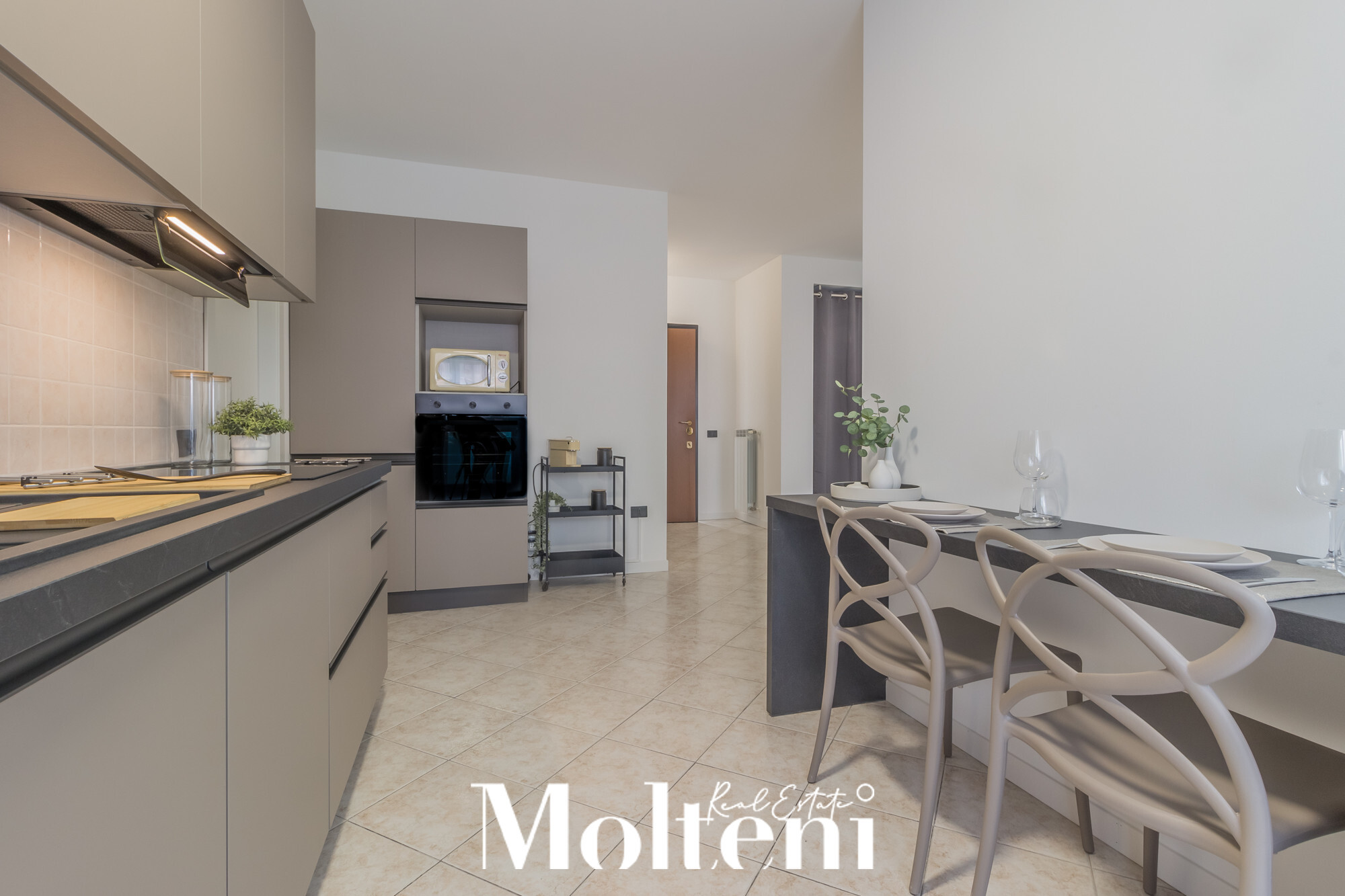 moltenirealestate_lecco_forrent_affitto_camera_room (57)