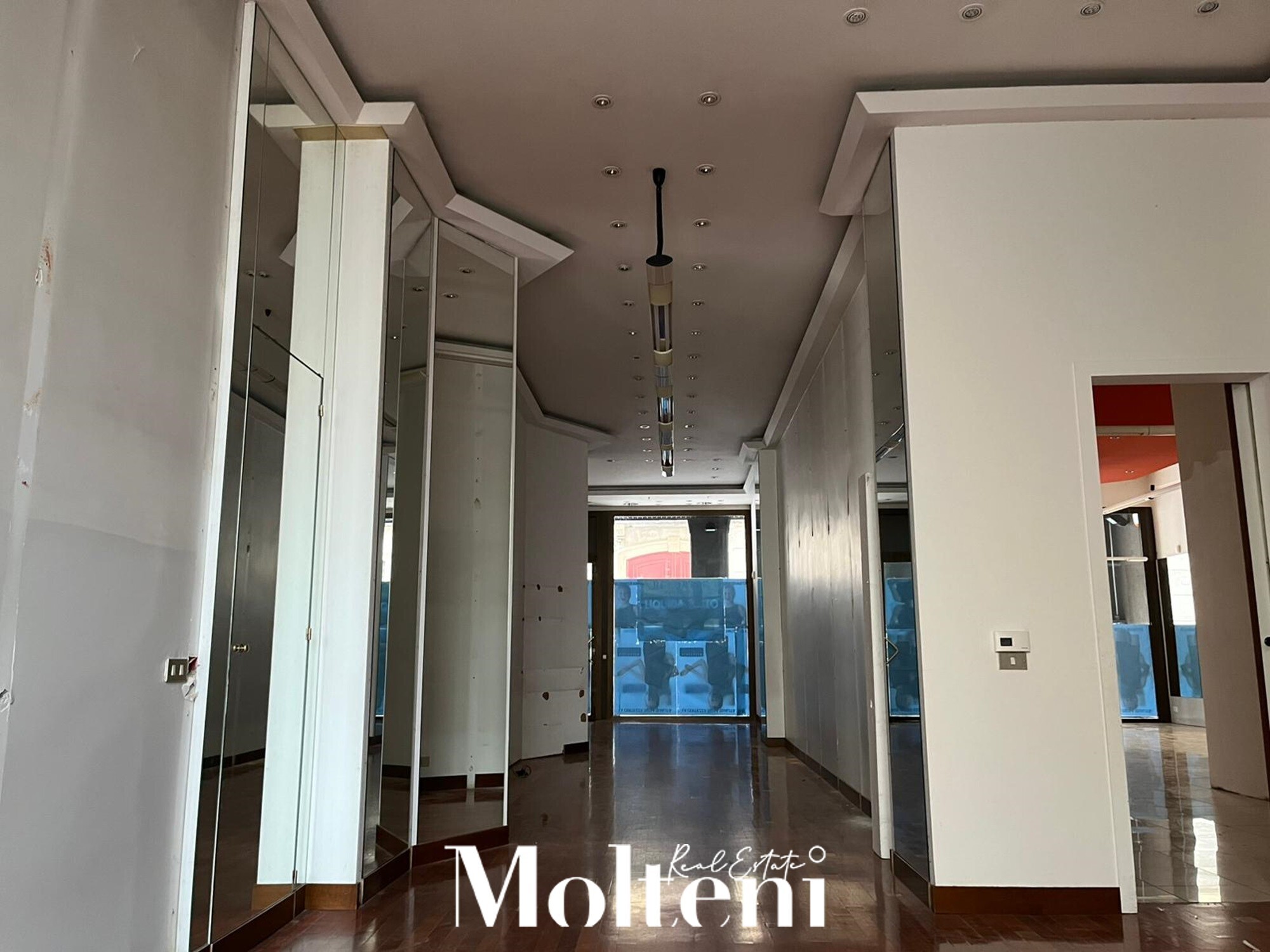 molteni-immobiliare-affitto-rent-negozio-store(2)