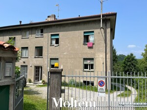 molteni-real-estate-carenno-appartamento-apartments-vendesi-for-sale-garage (18)