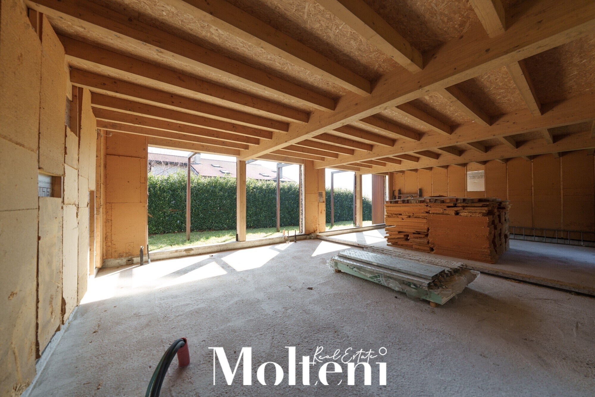 taceno-valsassina-vendita-forsale-casa-house-giardino-garden-molteniexclusive-moltenirealestate (7)