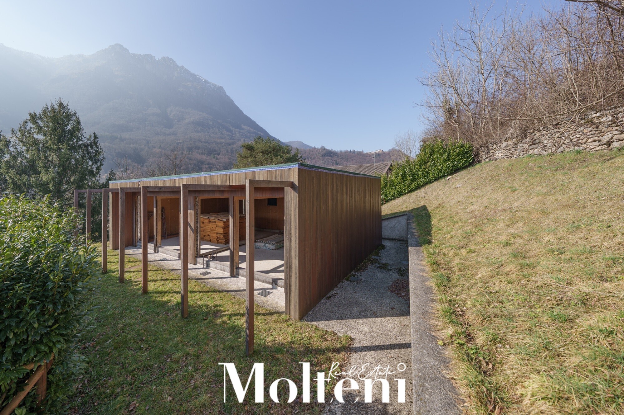 taceno-valsassina-vendita-forsale-casa-house-giardino-garden-molteniexclusive-moltenirealestate (1)