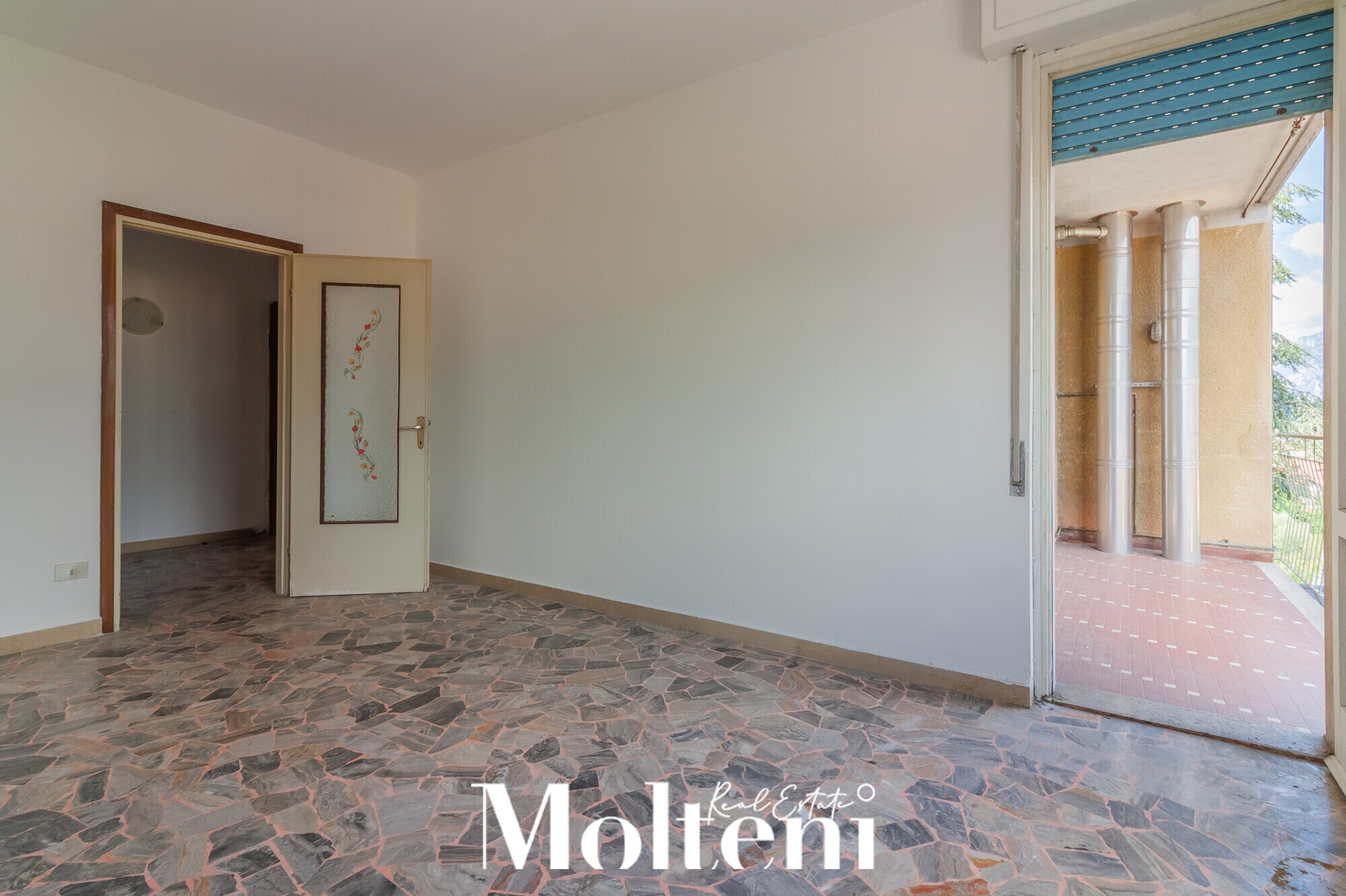moltenirealestate_trilocale_olginate_forsale_vendita_threerooms_appartamento_apartment_balcone_balcony_vista lago_lake view (4)