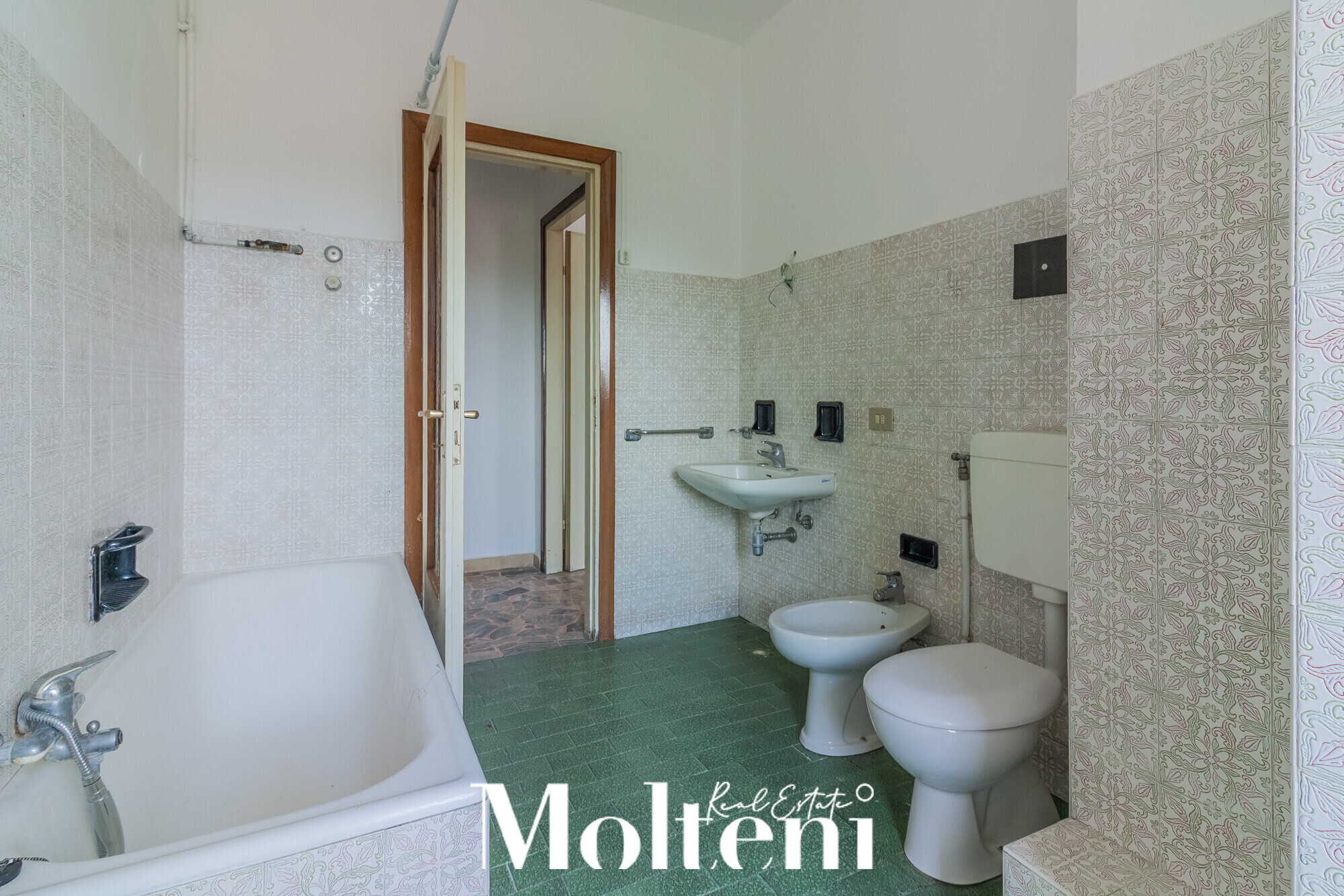 moltenirealestate_trilocale_olginate_forsale_vendita_threerooms_appartamento_apartment_balcone_balcony_vista lago_lake view (25)